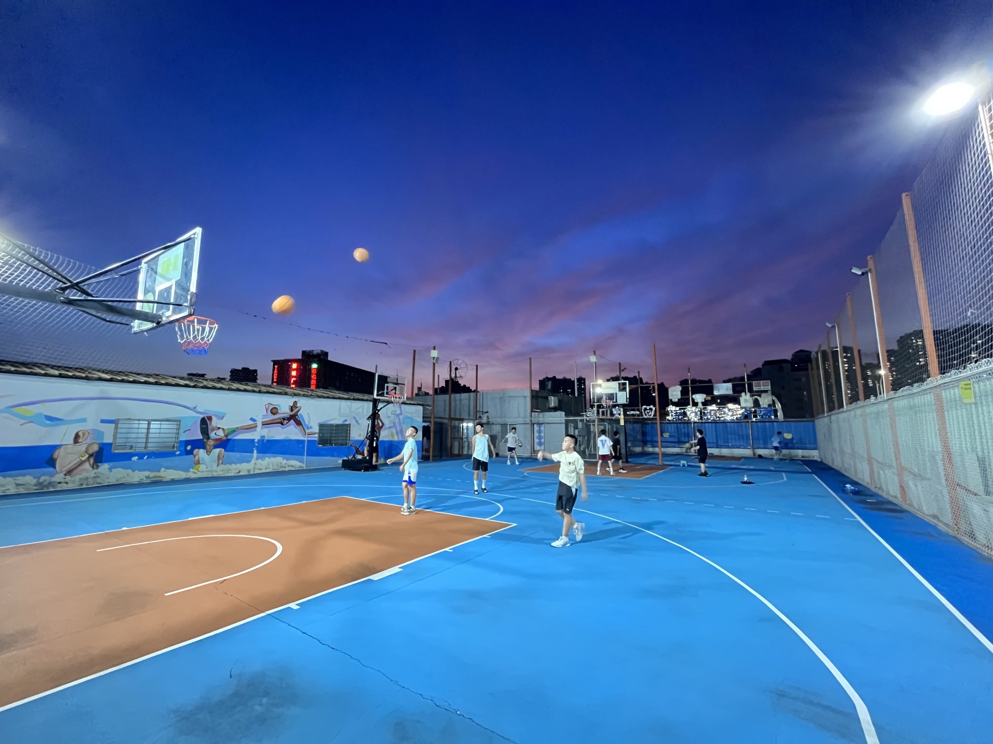 场地封面-深·战狼篮球场(横岗基地)
