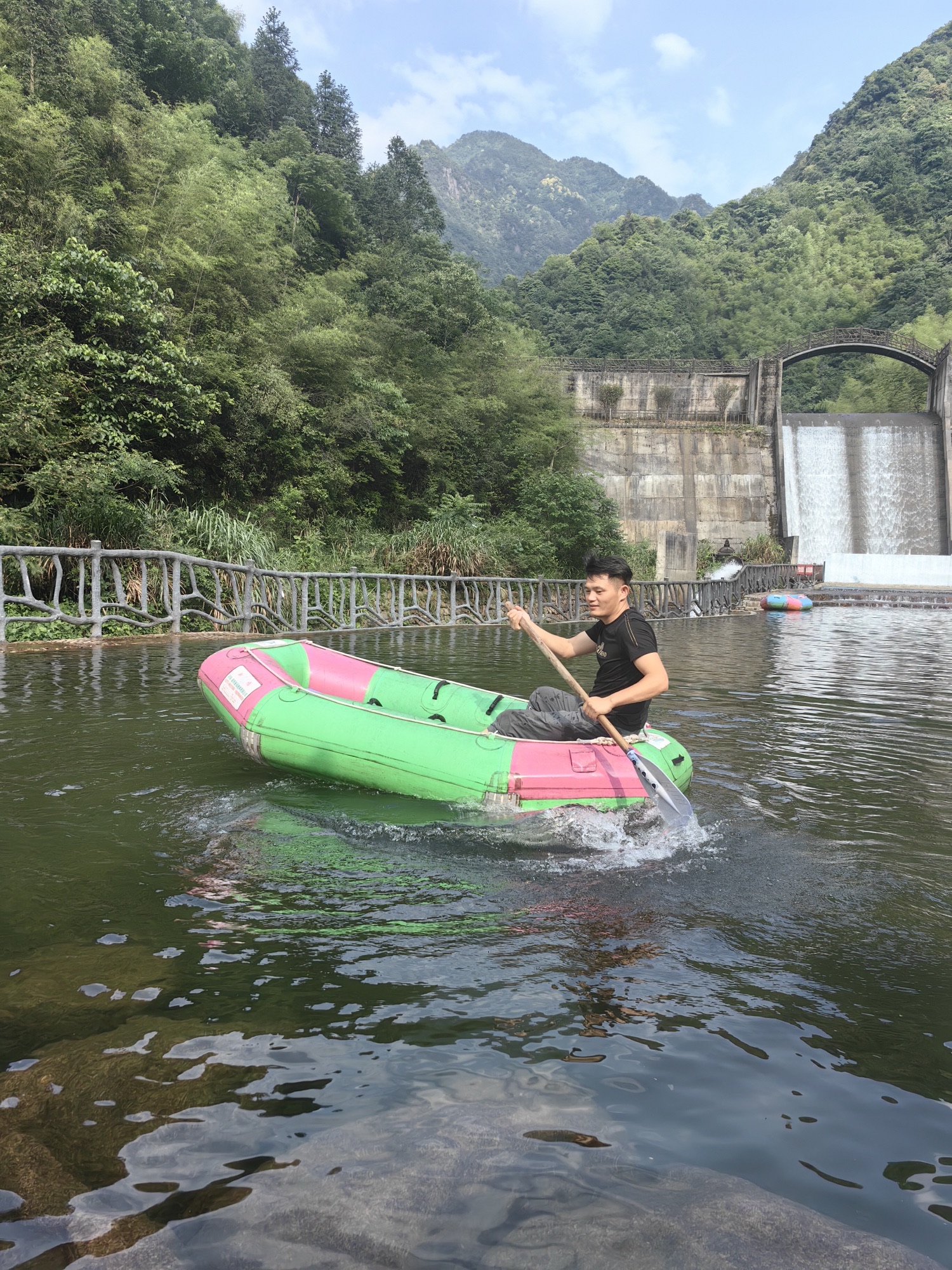 中华蜜蜂谷旅行图片 2