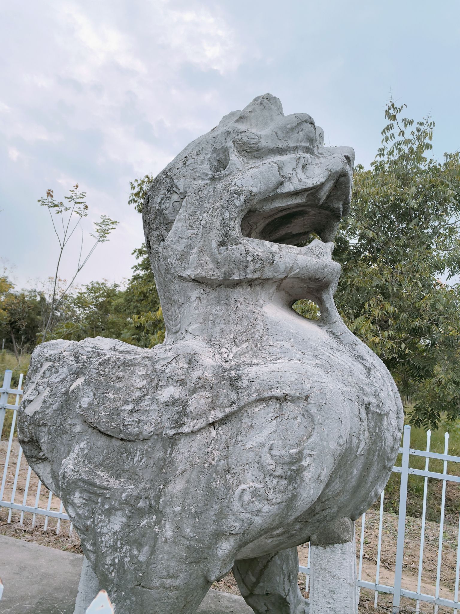 梁简文帝萧纲庄陵石刻旅行图片 3