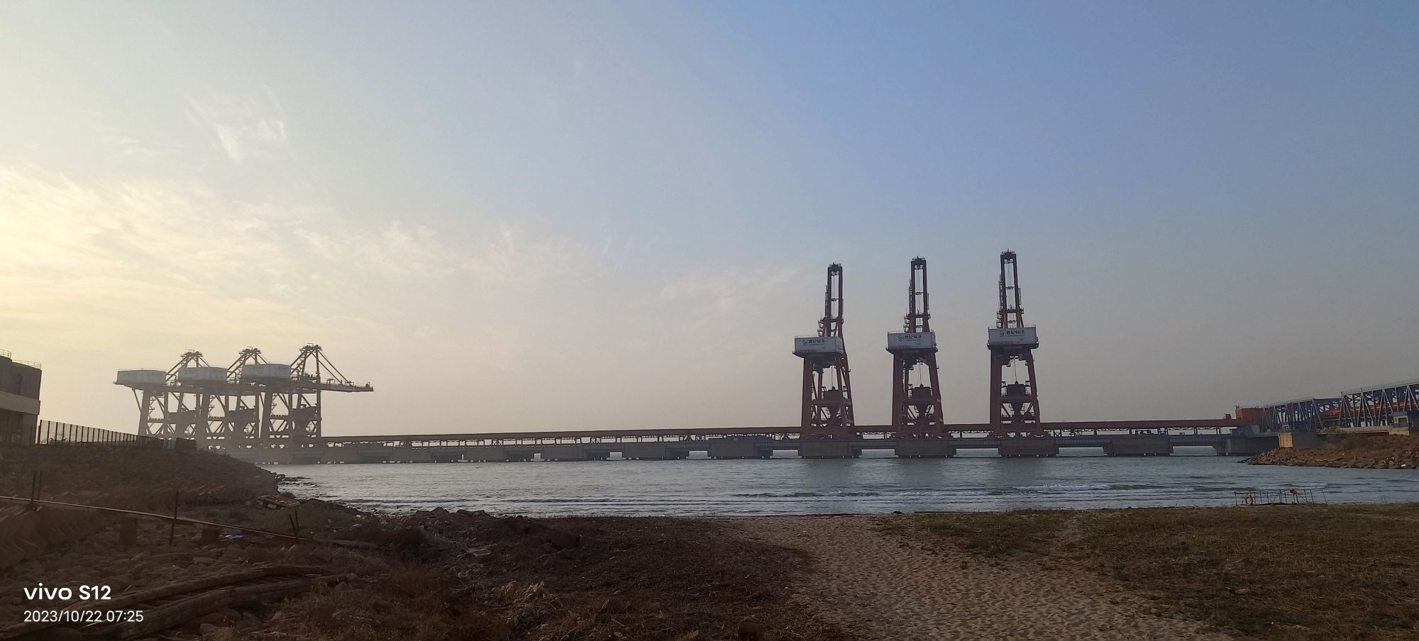曹妃甸港灯塔旅行图片 3