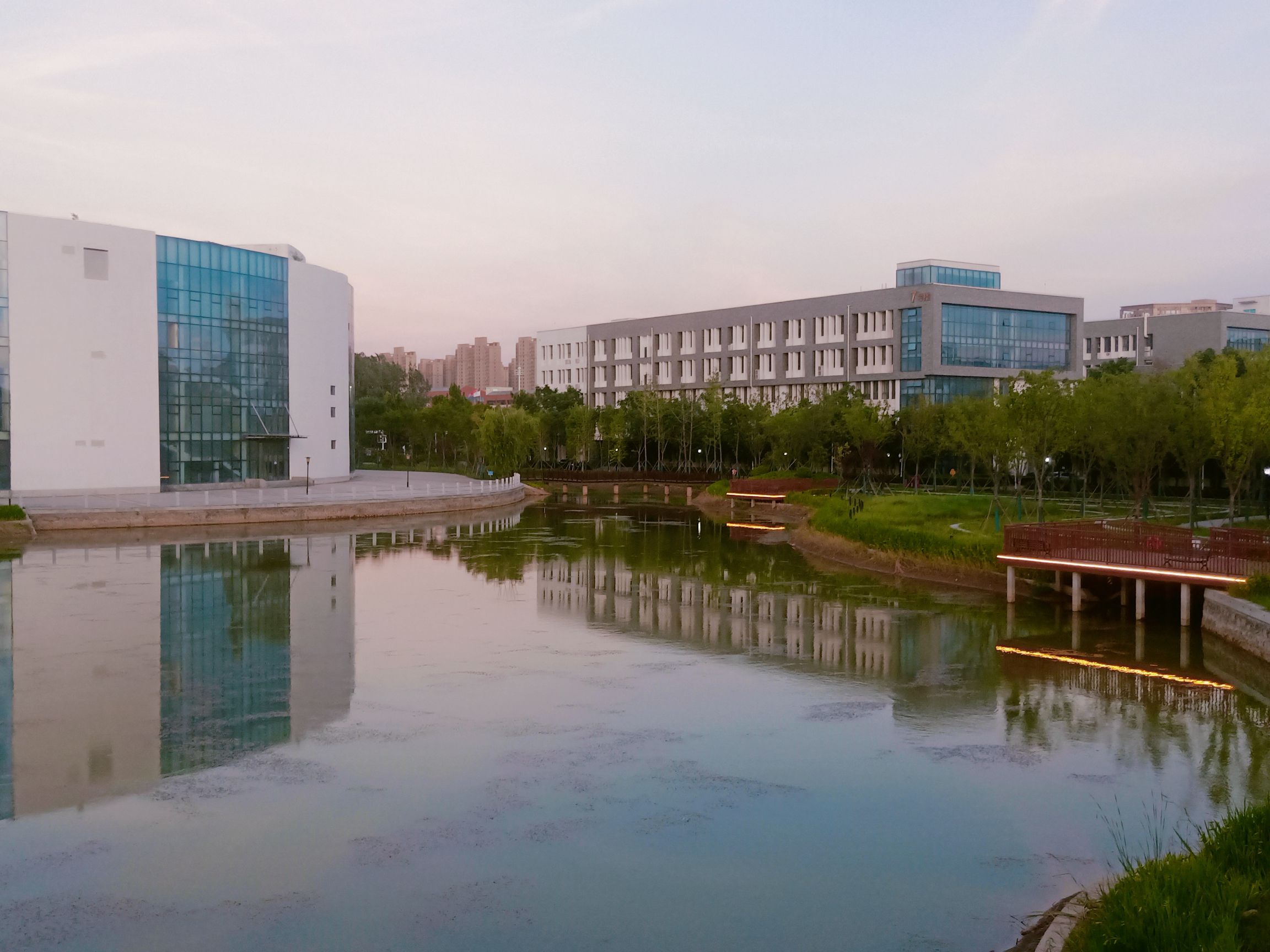 郑州市经济贸易学校