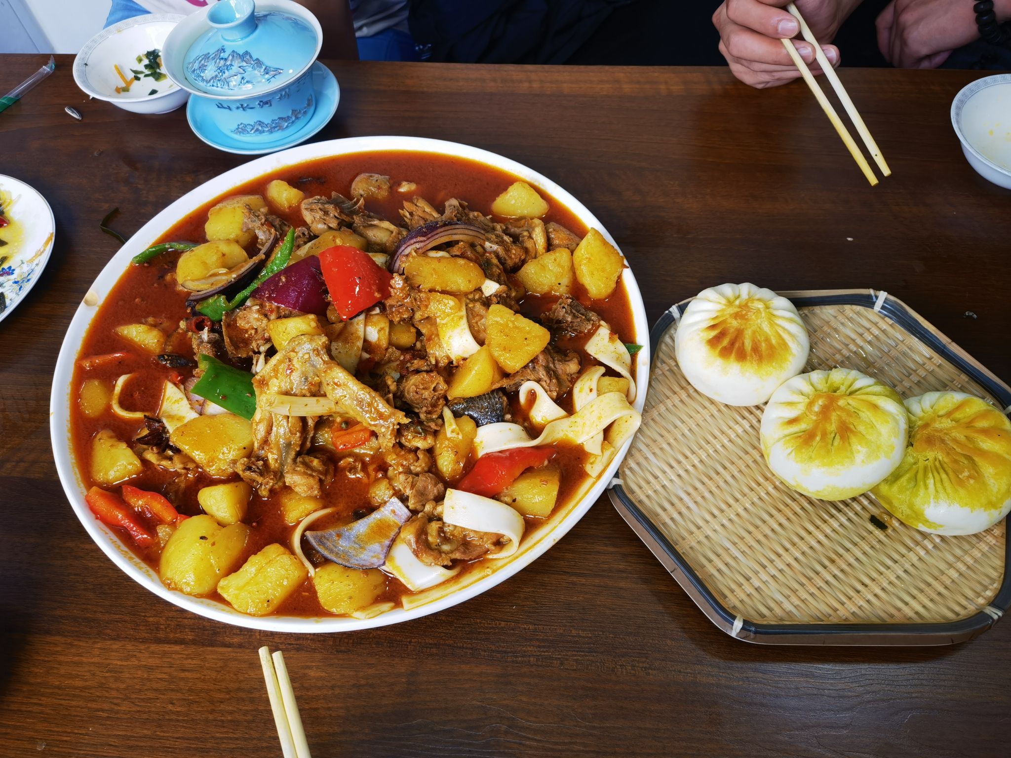 清雅斋手抓美食餐厅(波密店)