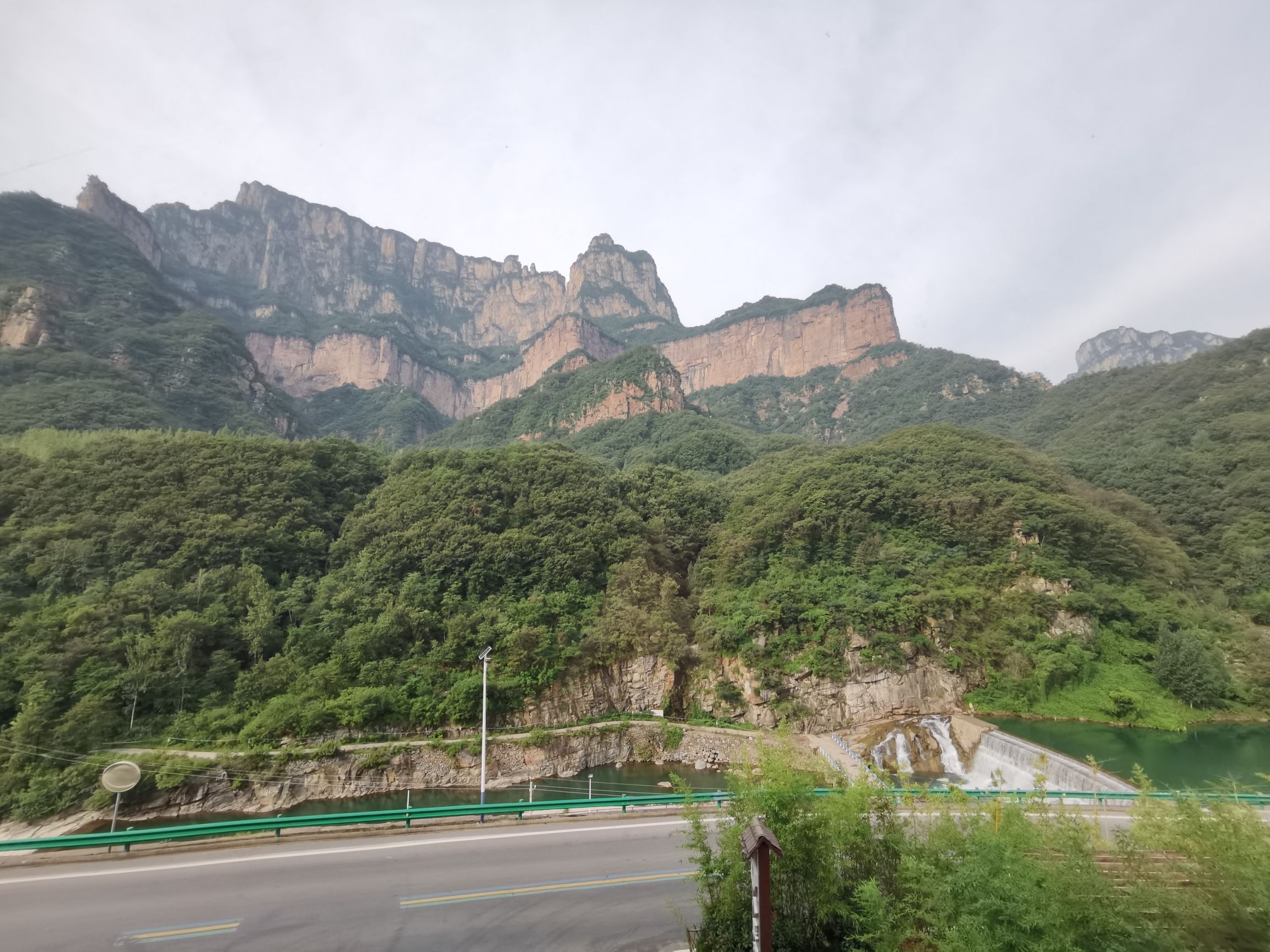 八里沟大瀑布