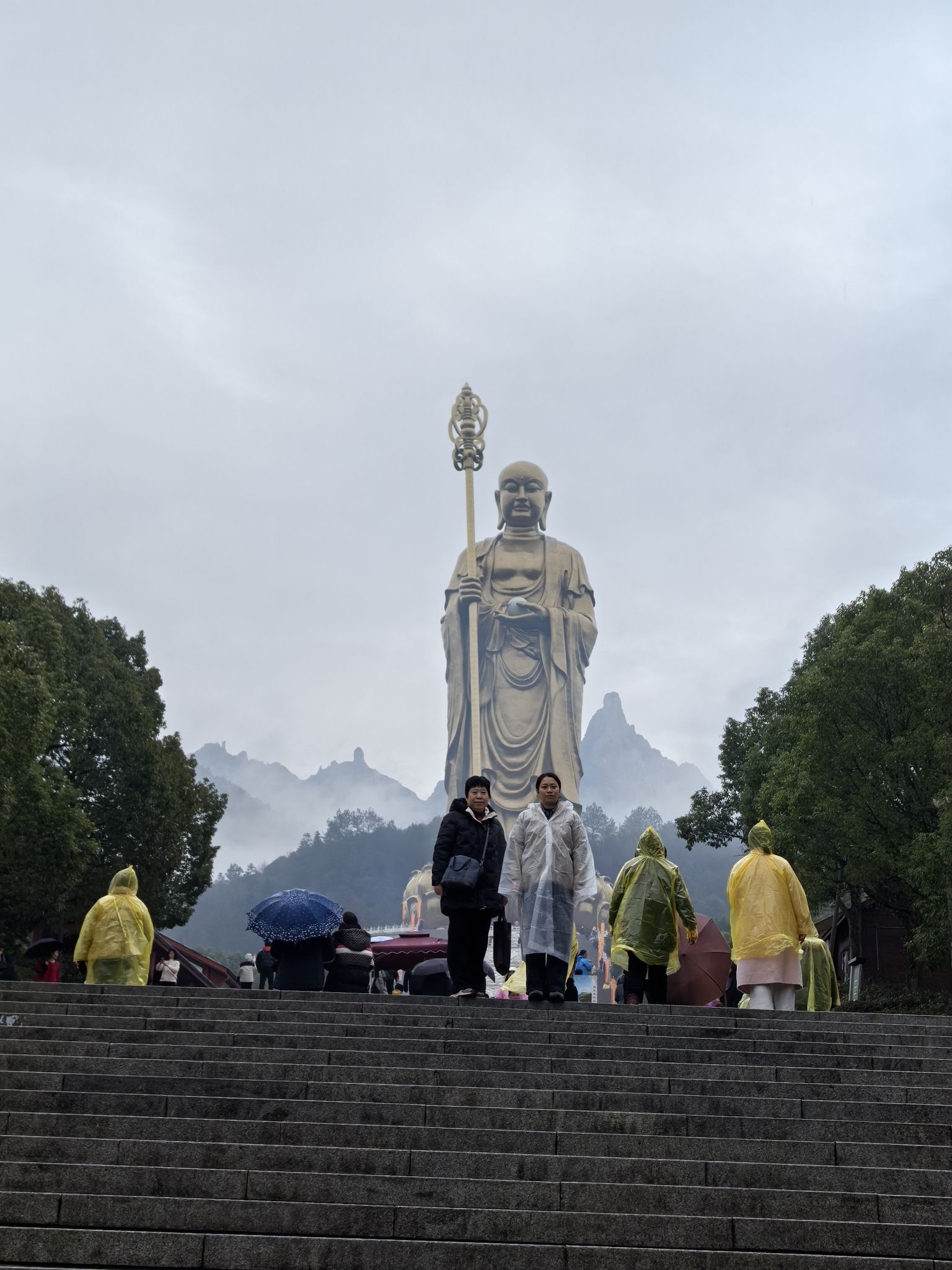 九华山风景区-九子袈裟广场