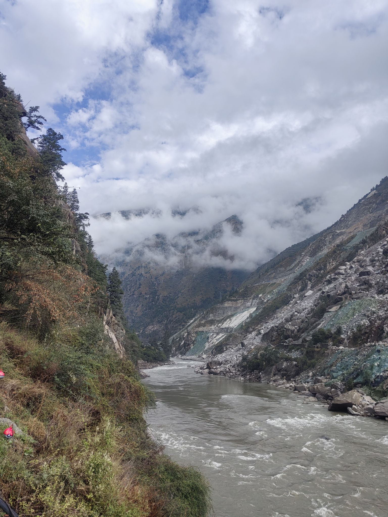 中国水电七局双江口大坝营地 - 党坝乡便民圈栖邻生活圈休闲服务服务点实景照片