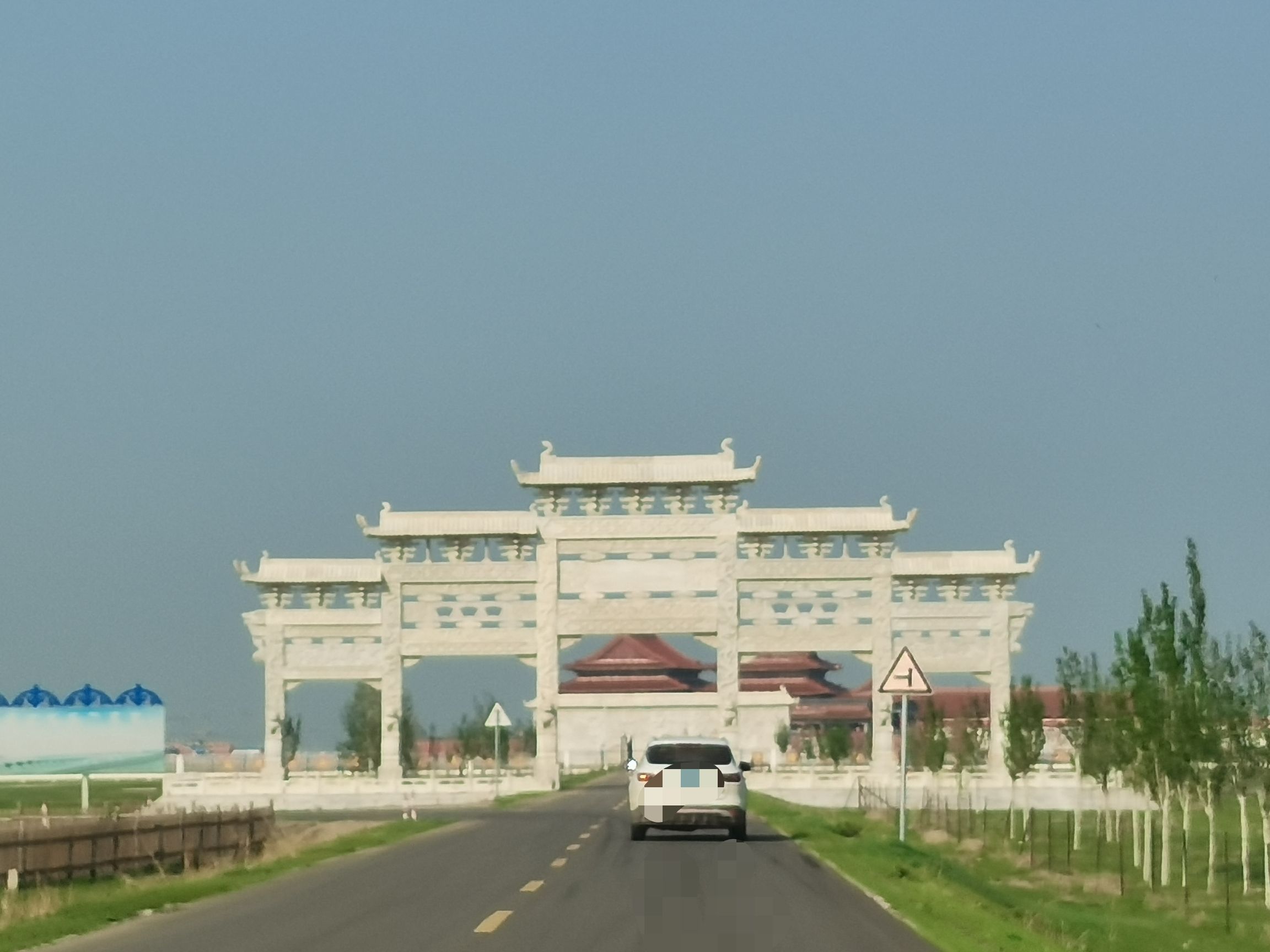 达喜朋斯格庙景区旅行图片 2