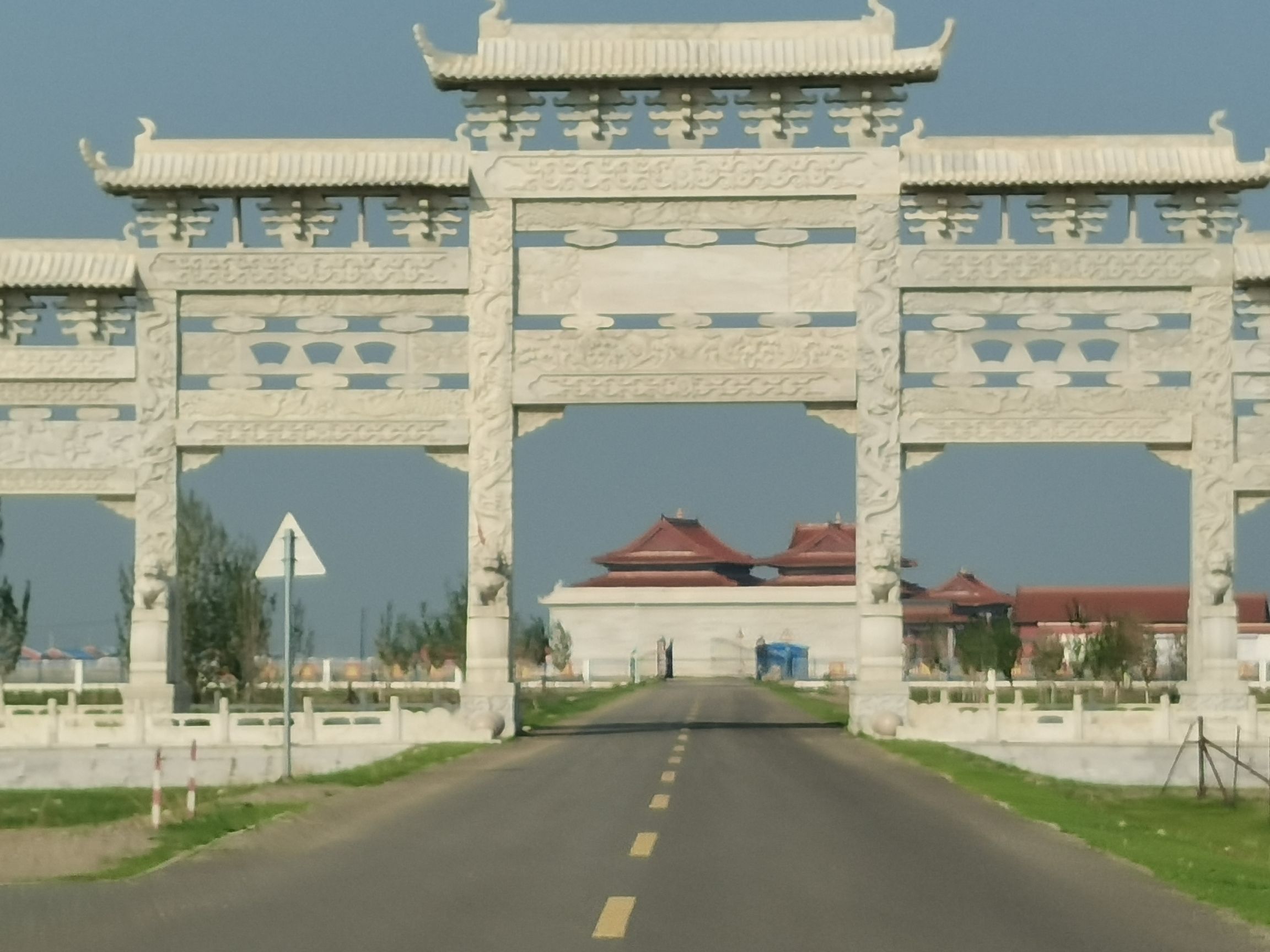 达喜朋斯格庙景区旅行图片 1