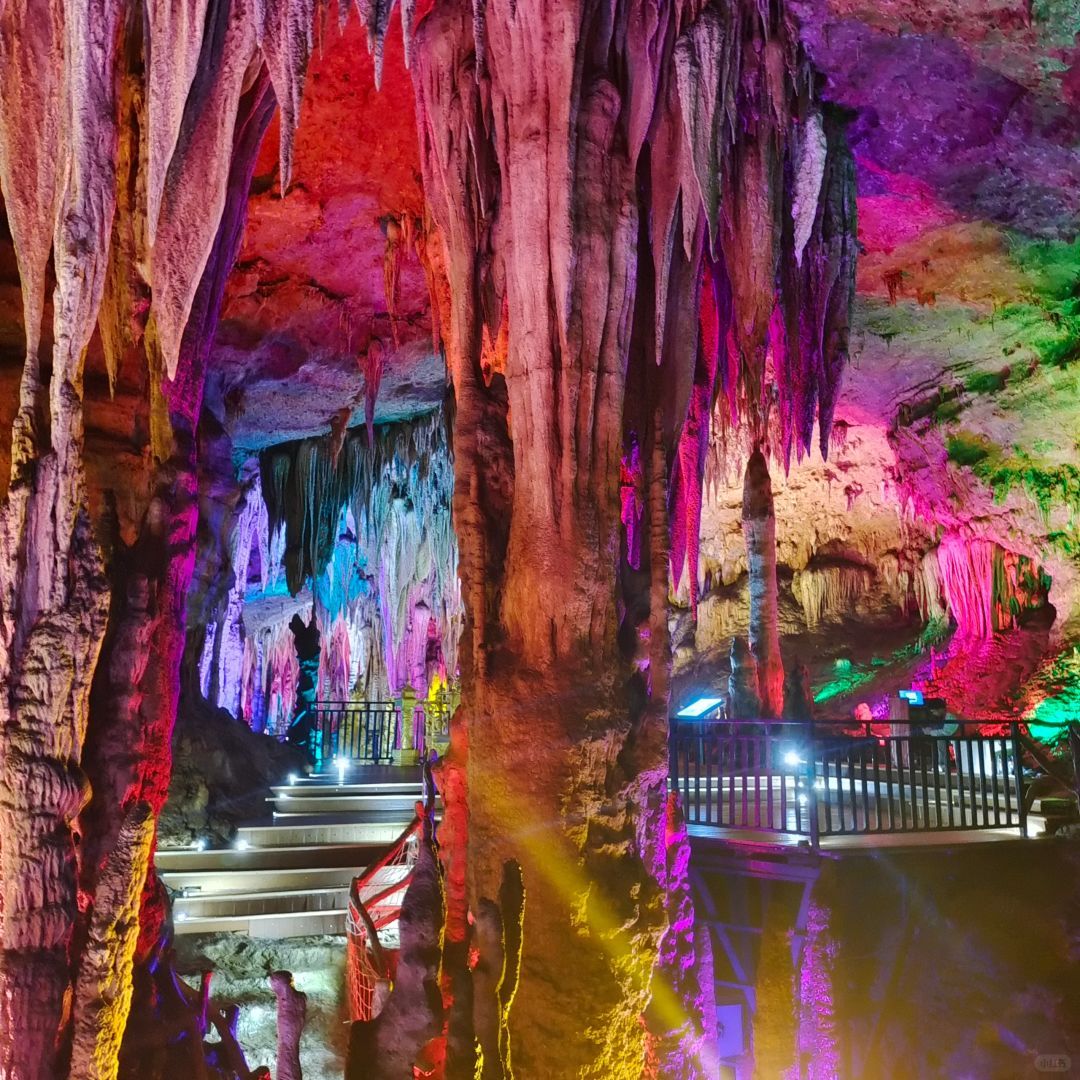 万佛洞景区旅行图片 3