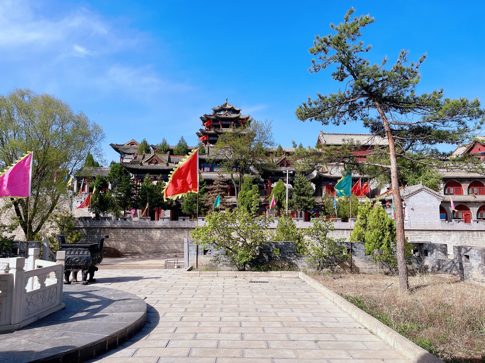 九龙山青龙寺实景照片
