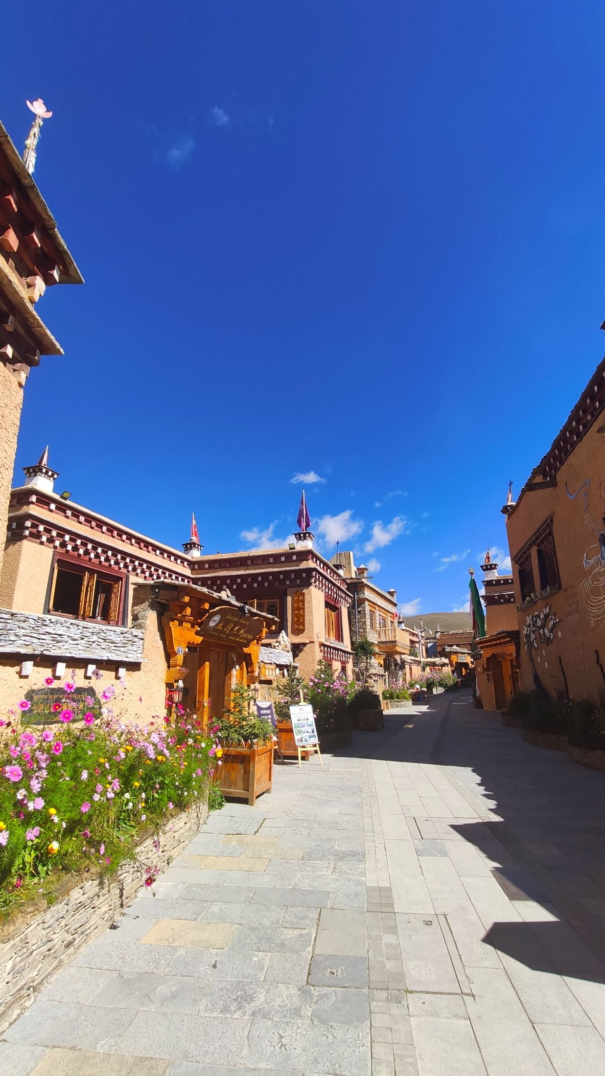 勒通古镇·千户藏寨旅游景区