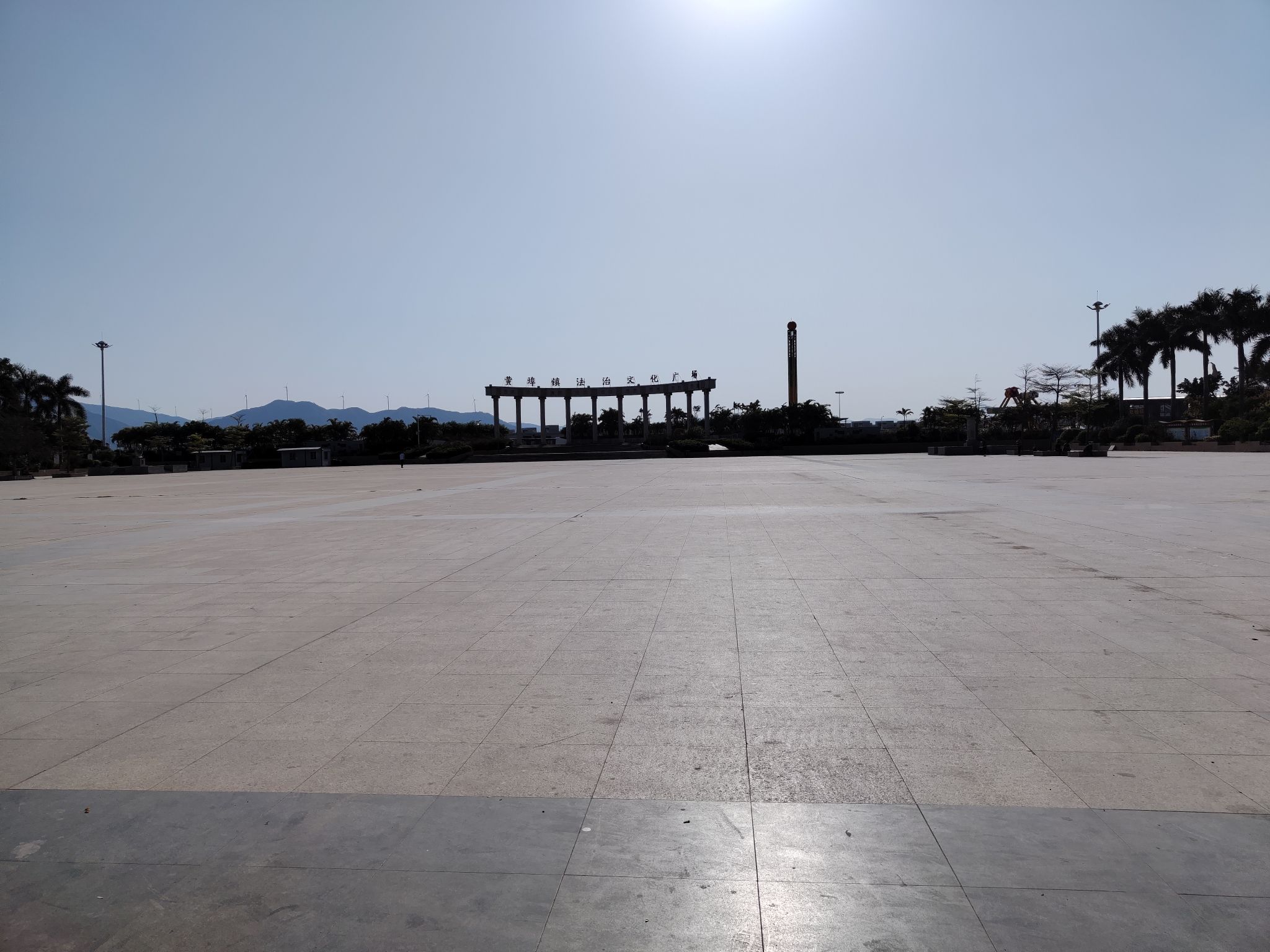 黄埠镇法治文化广场