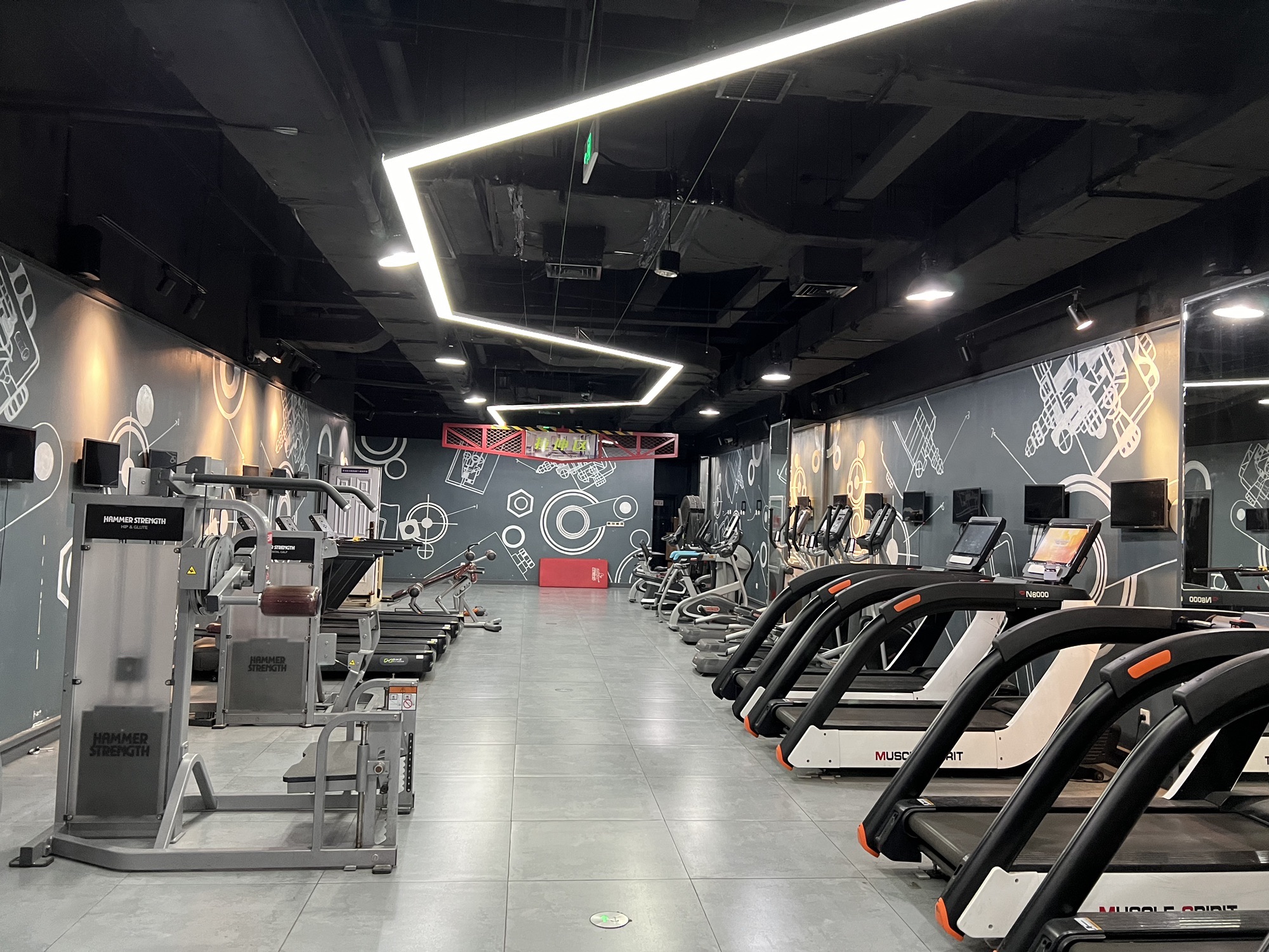 黑骏马健身俱乐部(万达店)