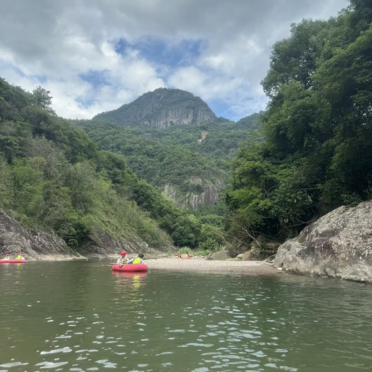 龙湾峡谷漂流旅行图片 3