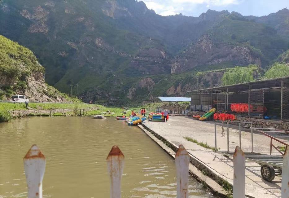 龙湾峡谷漂流旅行图片 1