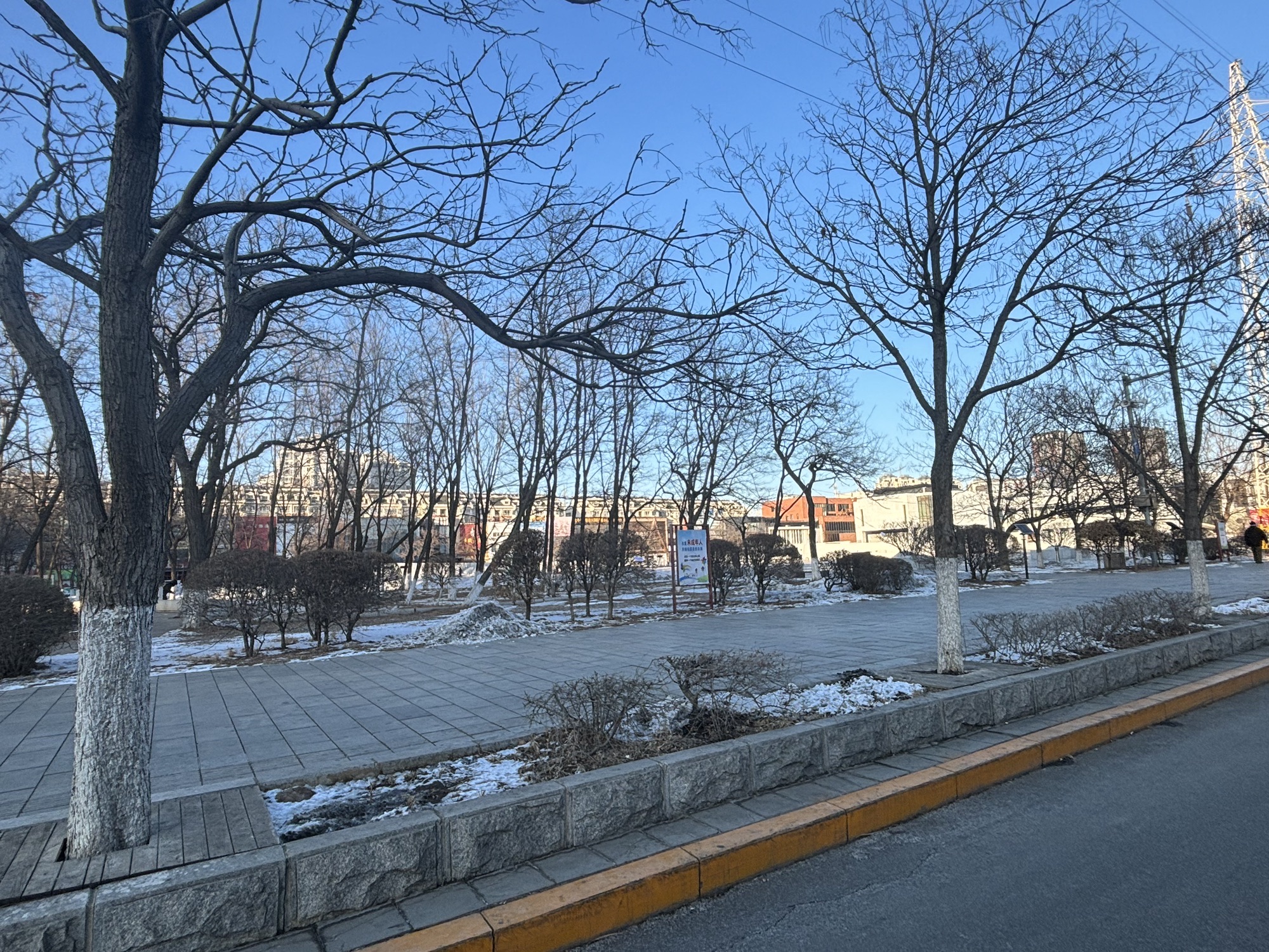 河畔广场旅行图片 1