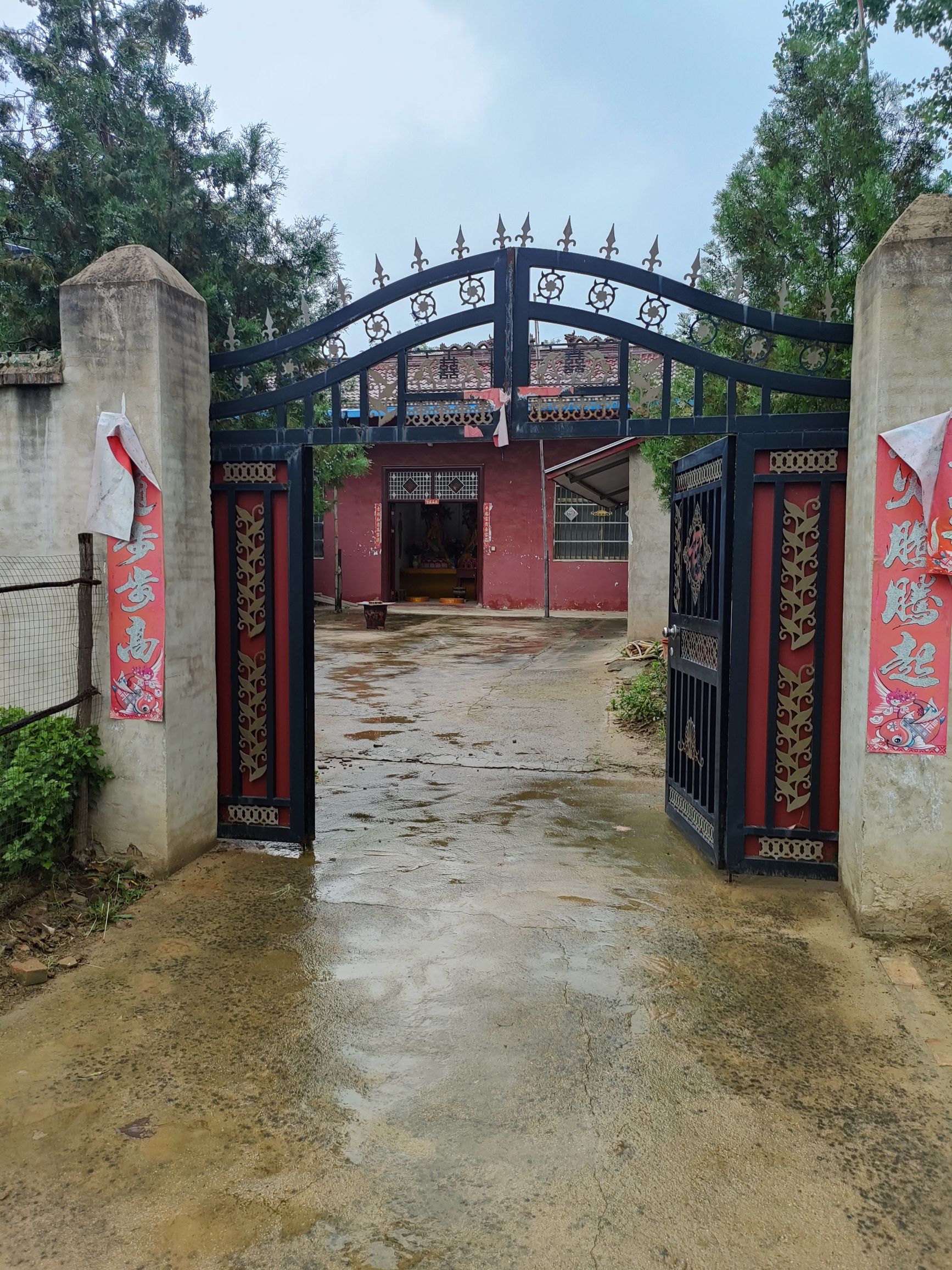 梁堂奶奶庙实景照片