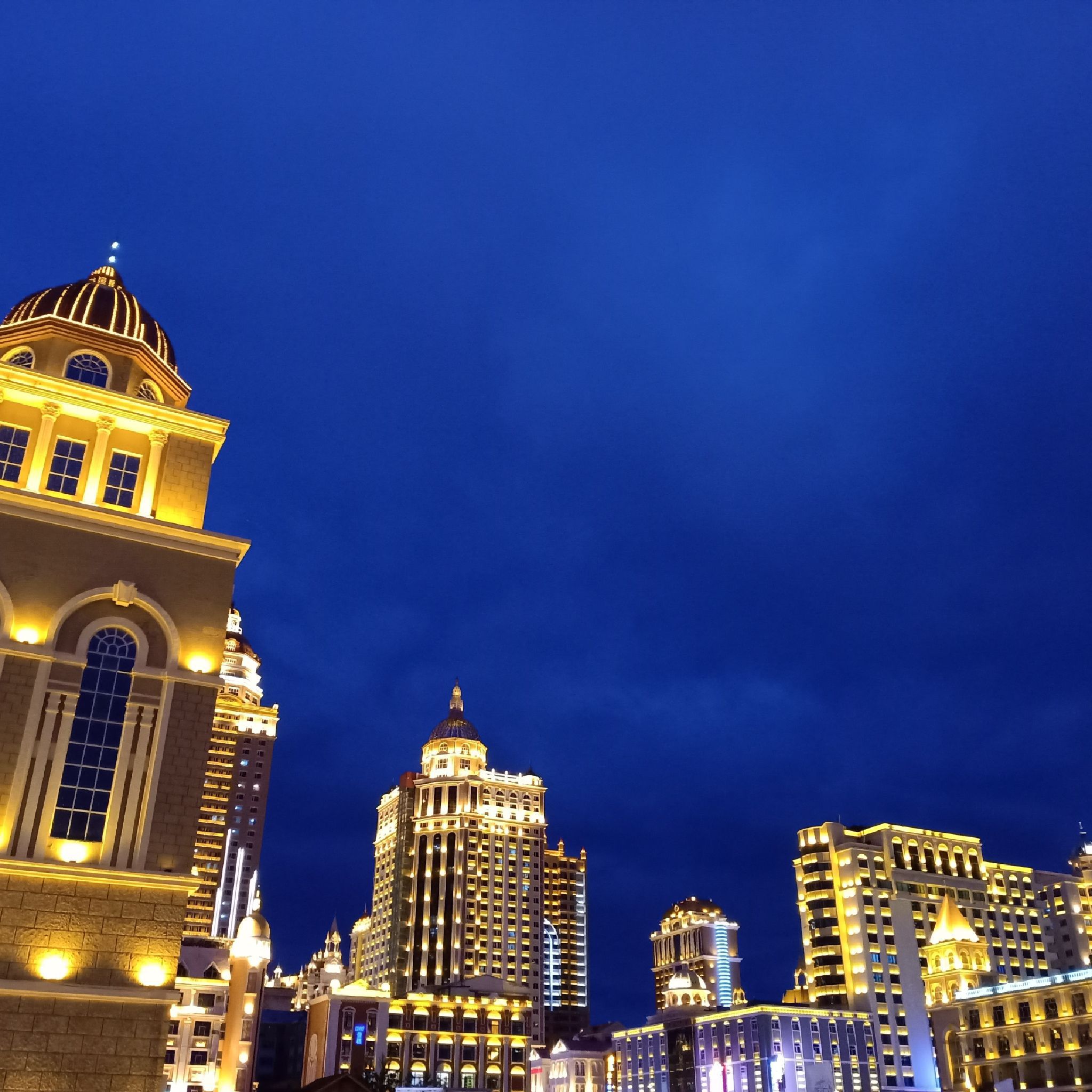 广场钟塔旅行图片 1