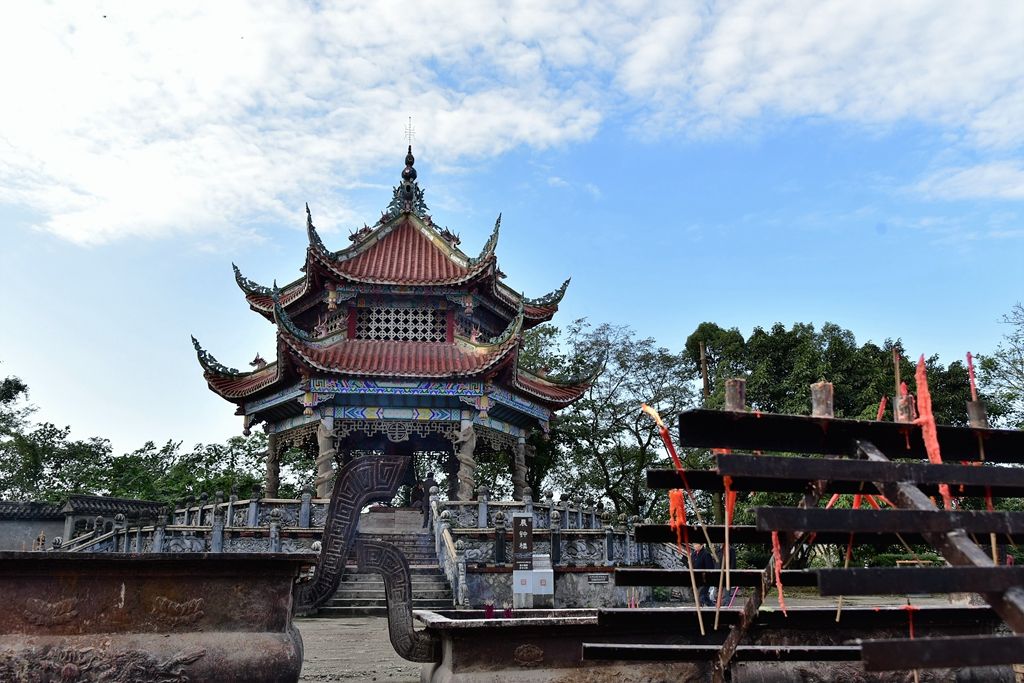 白塔公园-法治主题公园旅行图片 2