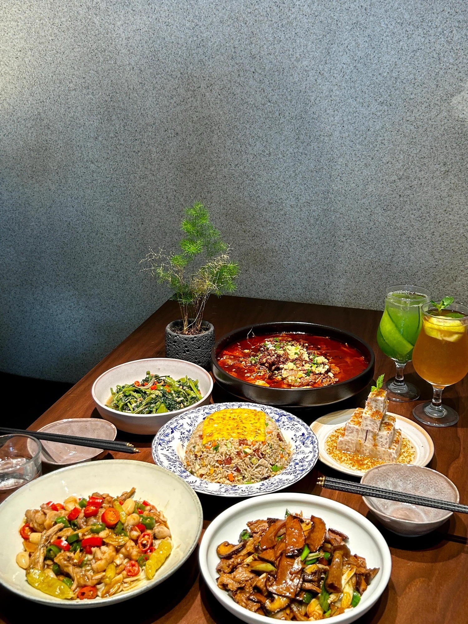 粗简·私厨小馆(友谊国贸城店)