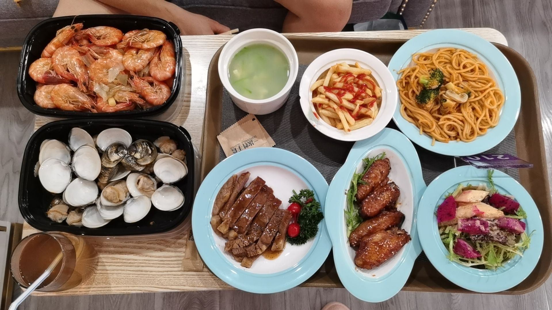 诗安国际母婴会所(万新大厦店)