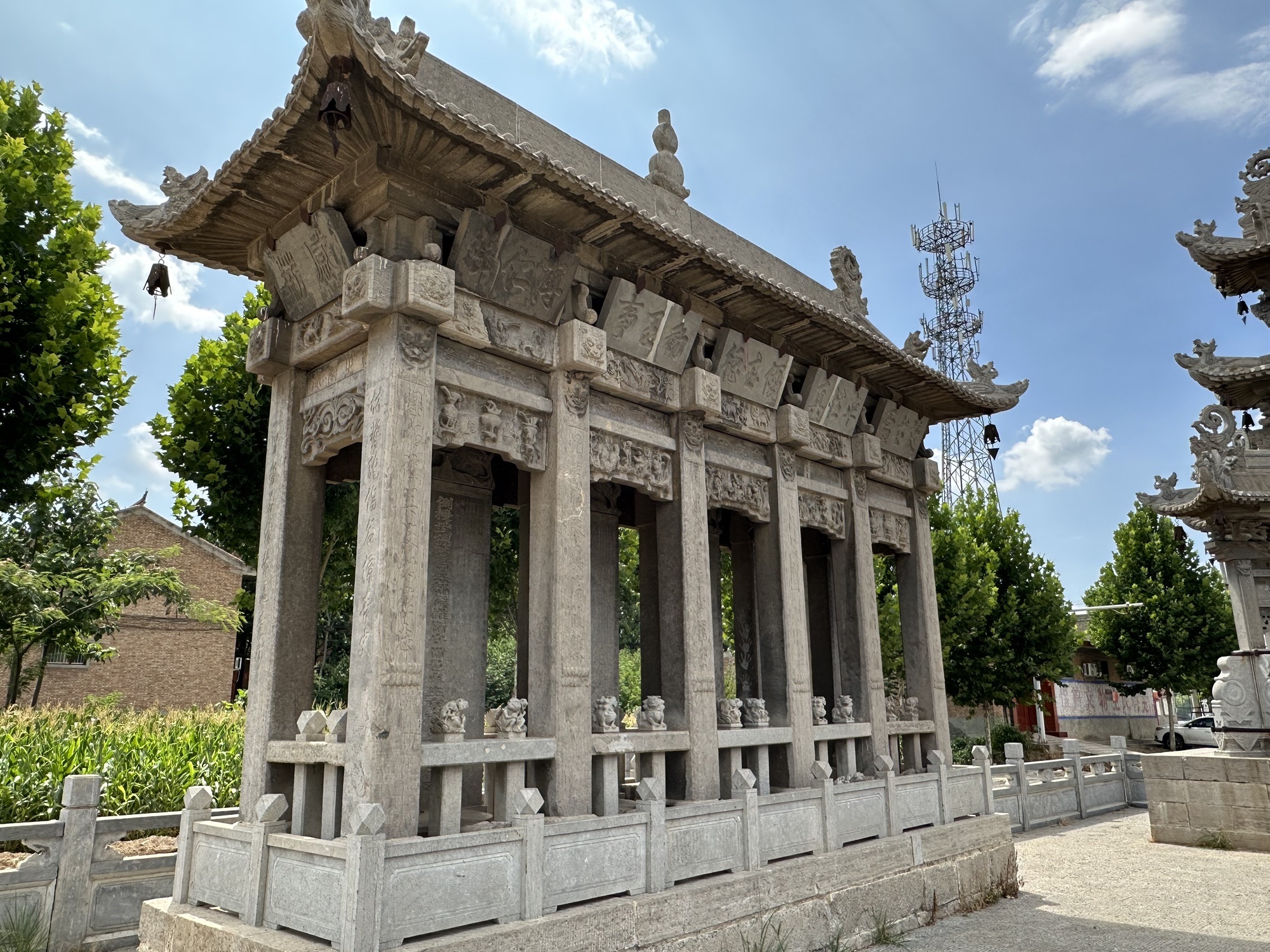 郭家庄仇氏石牌坊及碑亭旅行图片 3