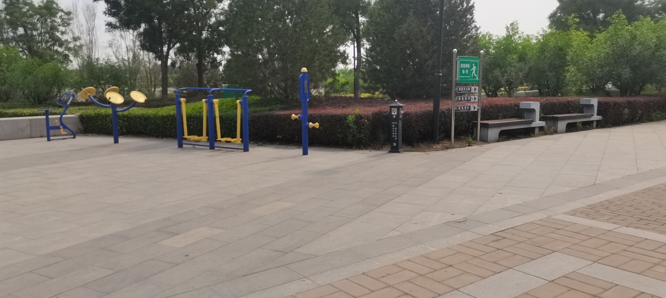 滨河公园旅行图片 1