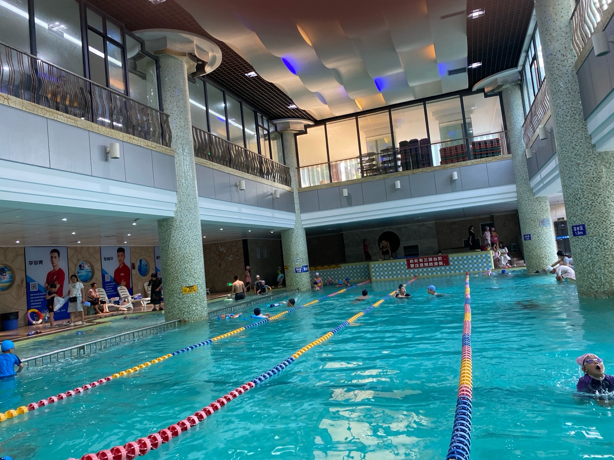 竞辉游泳健身.思源店
