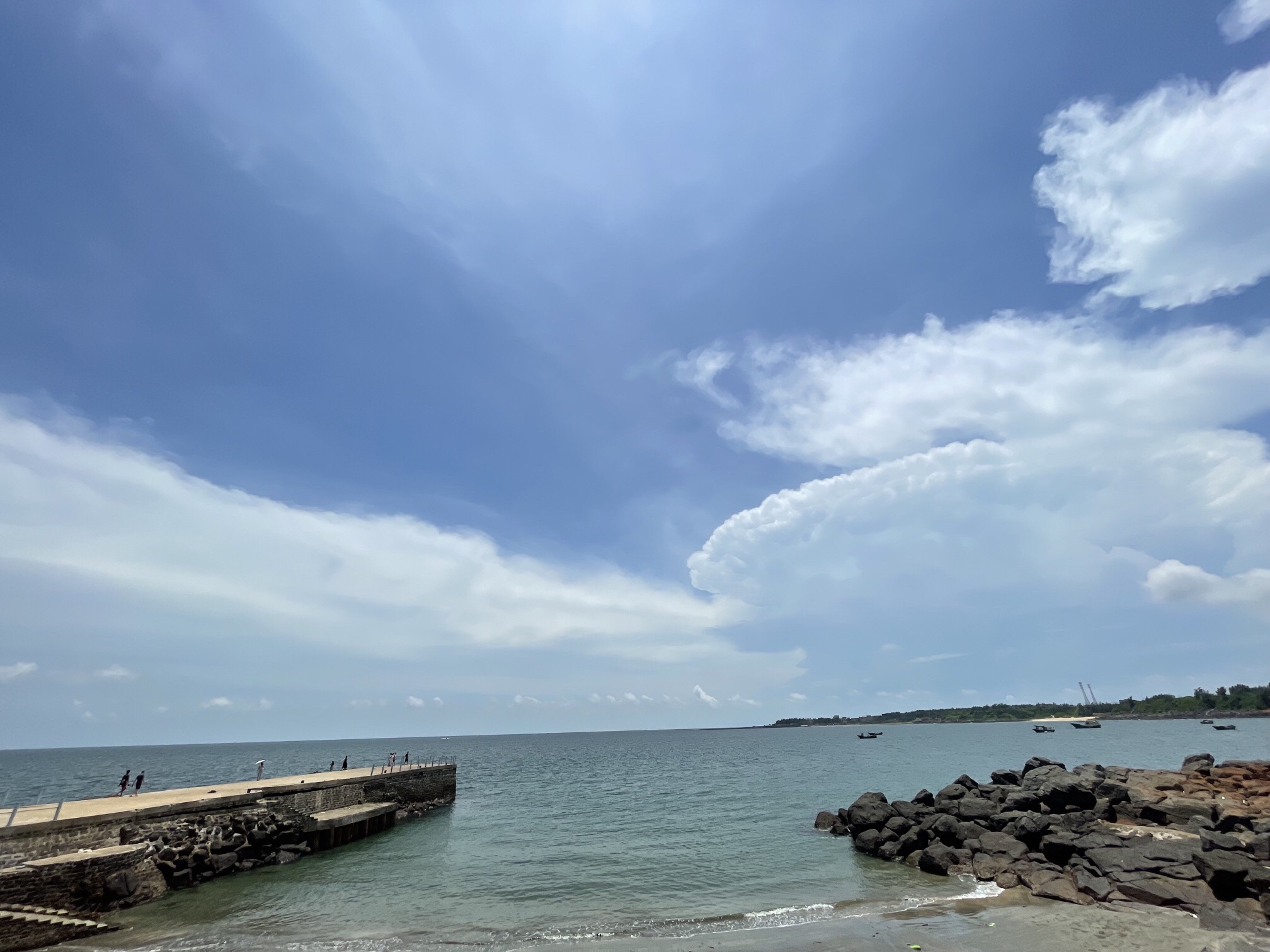 那晏海石滩