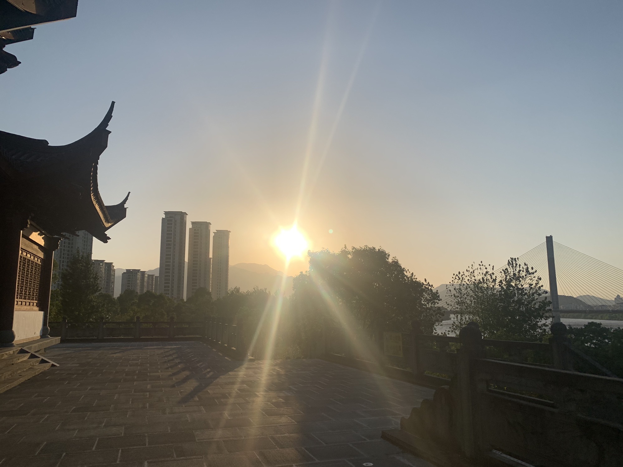 聚远阁(台州市临海市伟城路)的第1张图片的图片资料