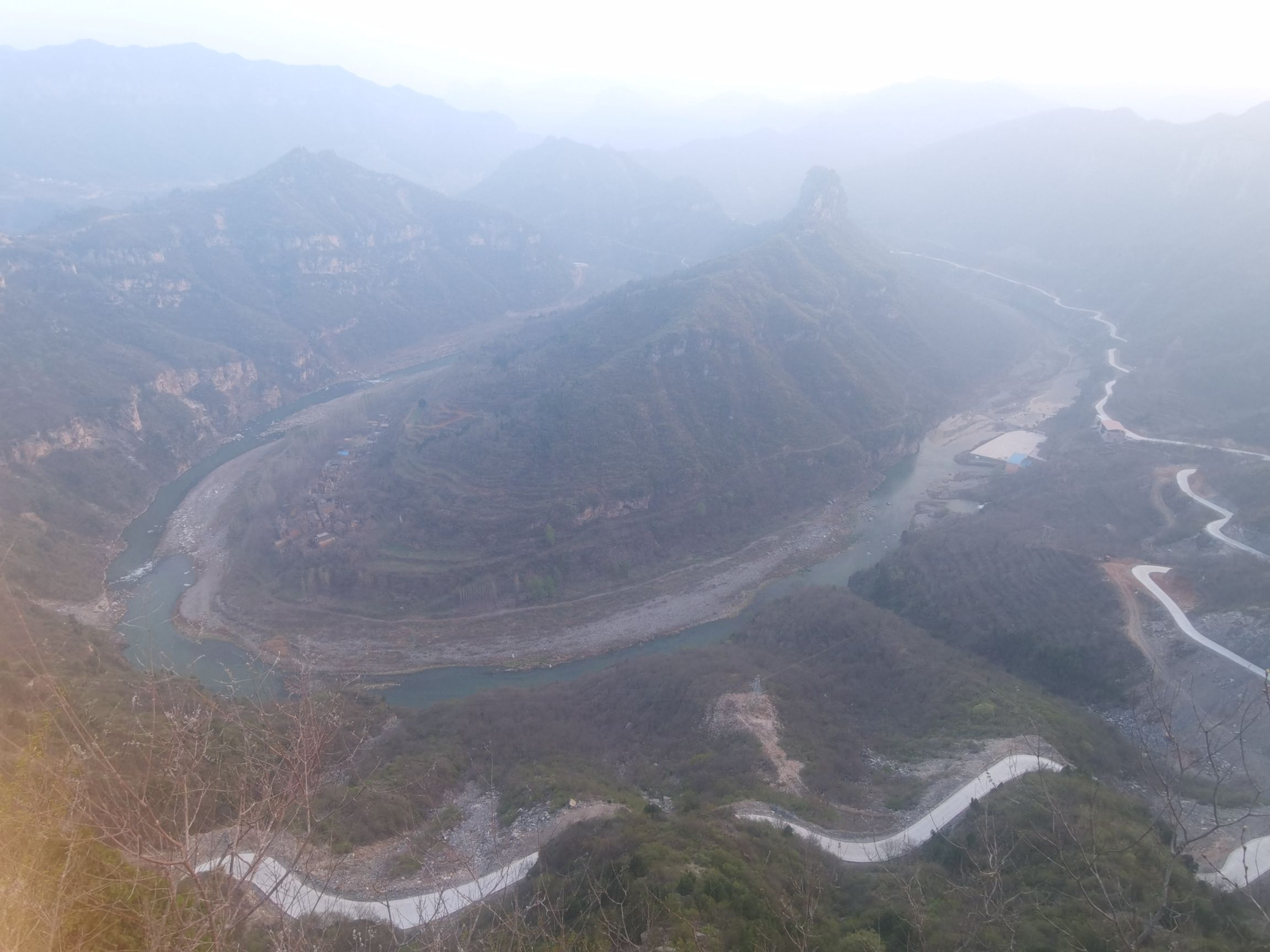 沁河第一湾观景平台旅行图片 1