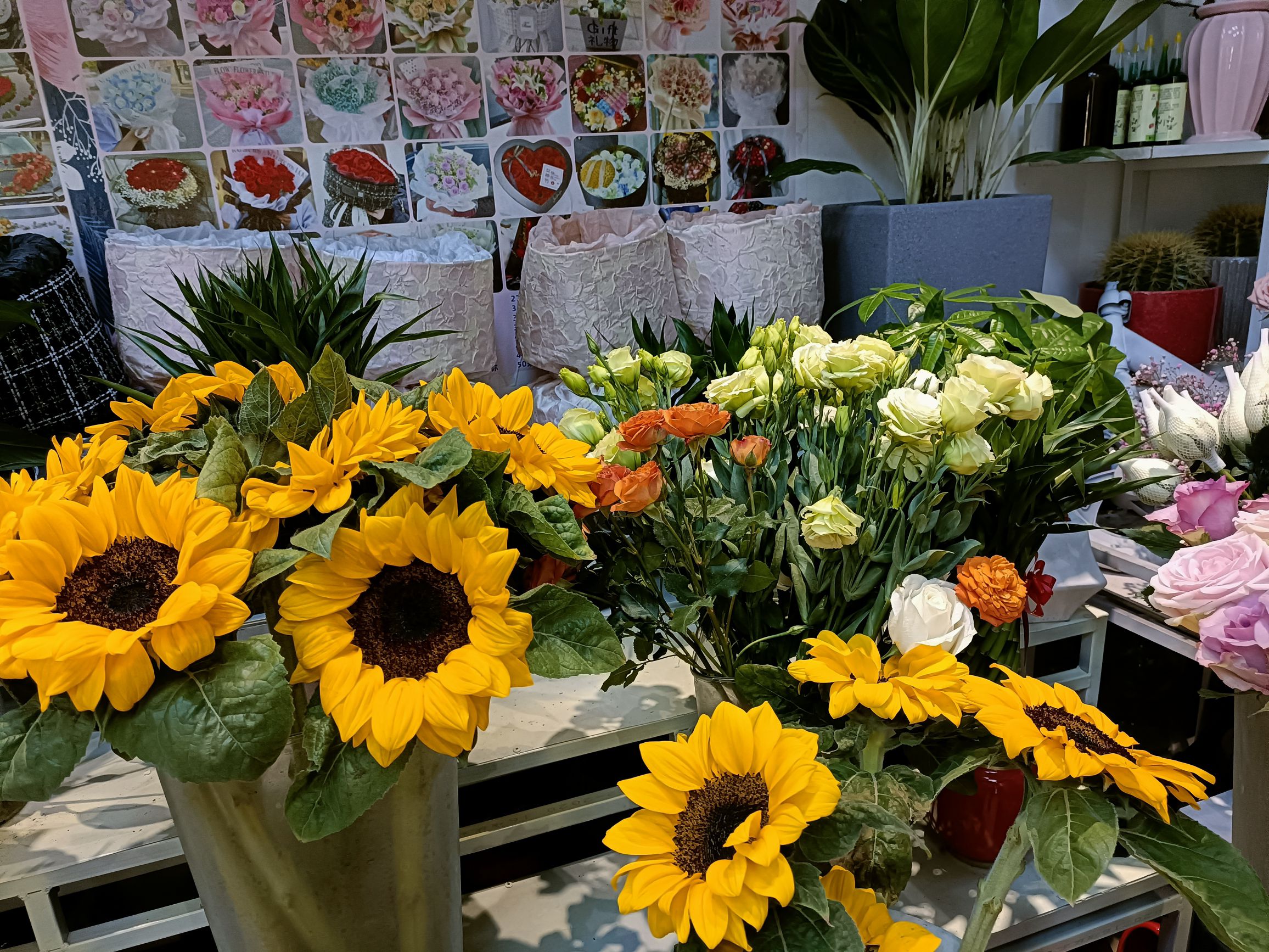爱丽丝花艺(山海黎巷小区店)