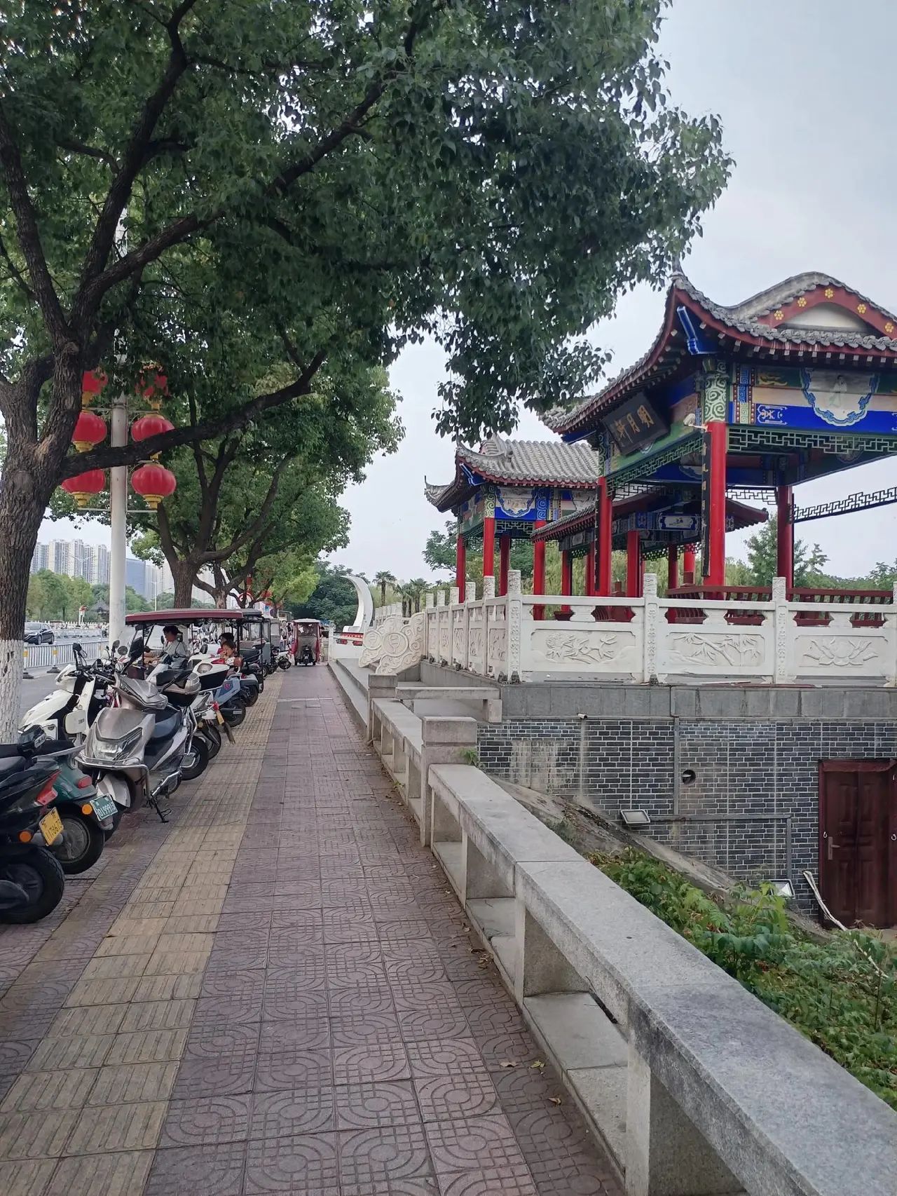 明月轩广场旅行图片 2