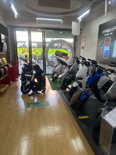 小牛电动.旗舰店(兴港中路店)