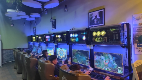 中宁县暴雪电竞网咖(总店)