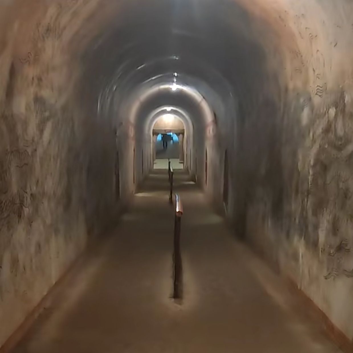 黎侯王陵旅行图片 1
