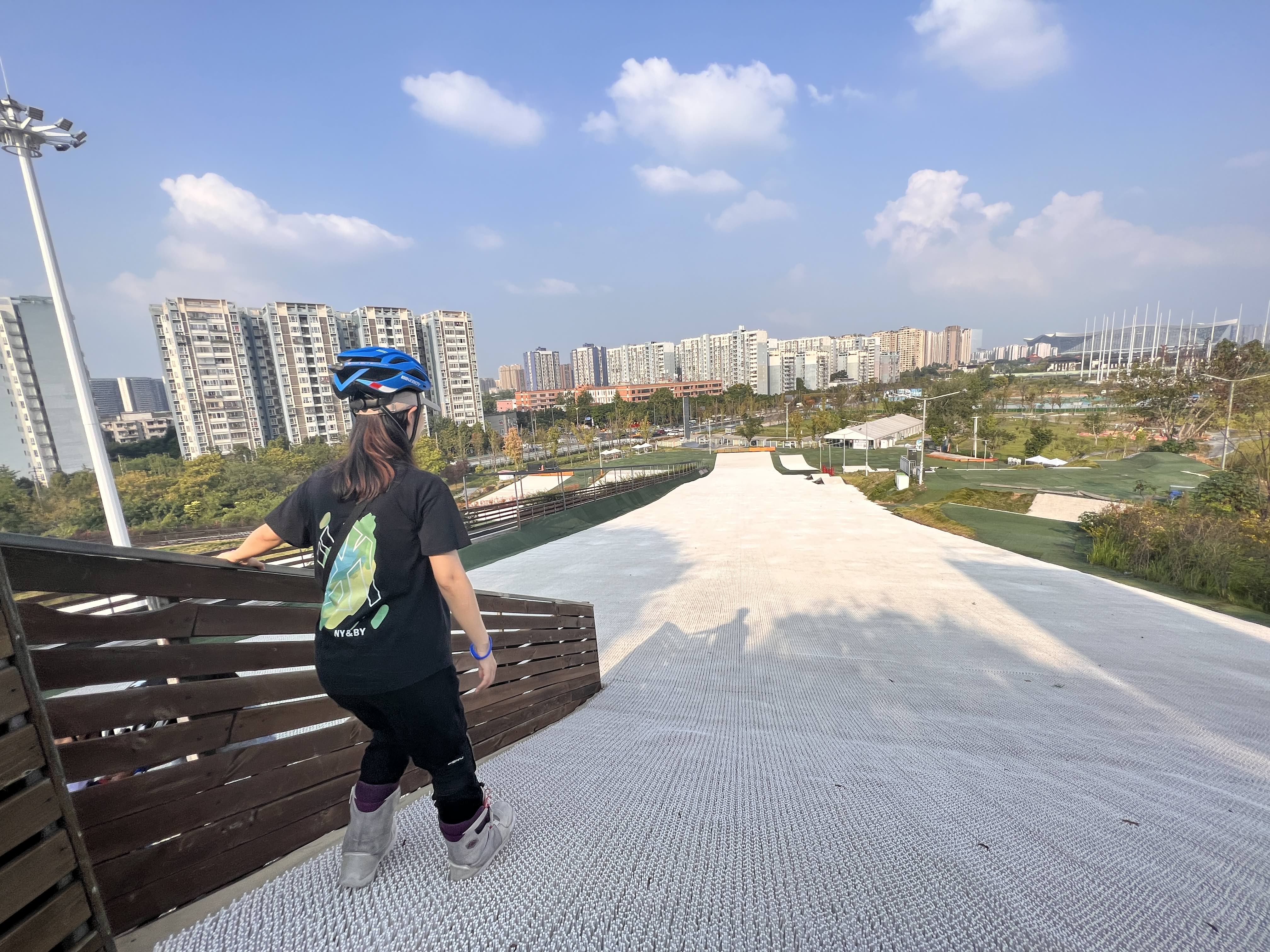 场地封面-成都坦克滑雪俱乐部
