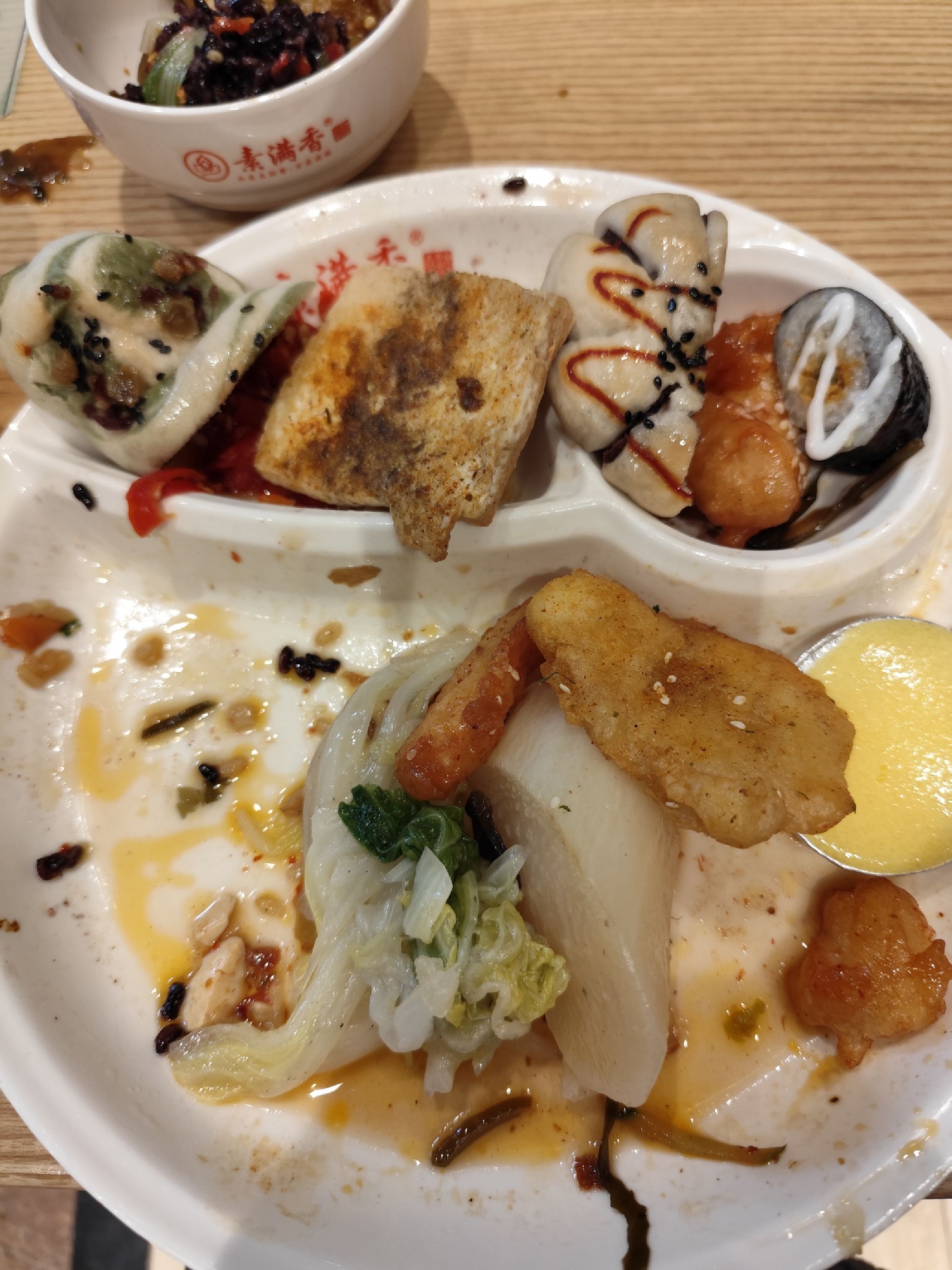 素满香·素食自助餐厅(天天财富公馆店)