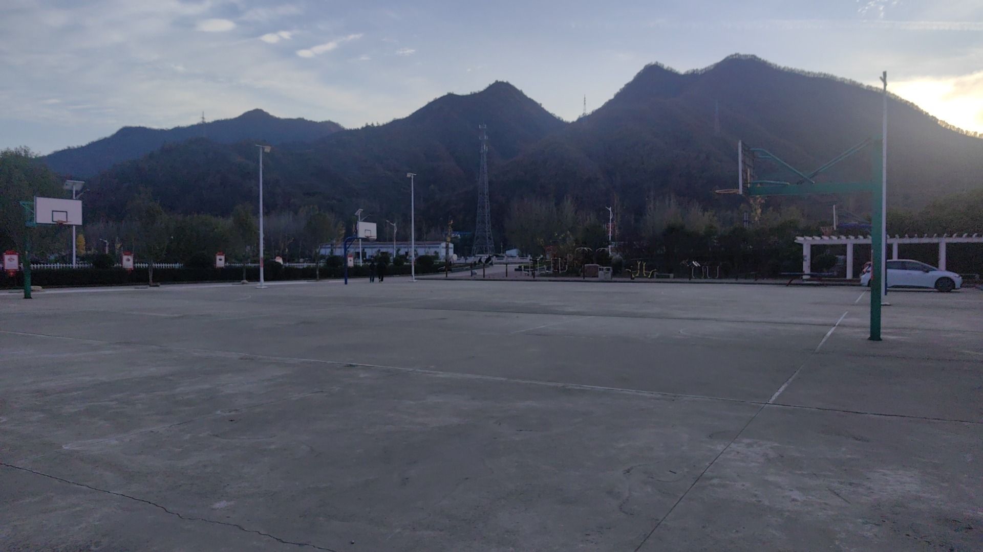 米坪文化广场旅行图片 3