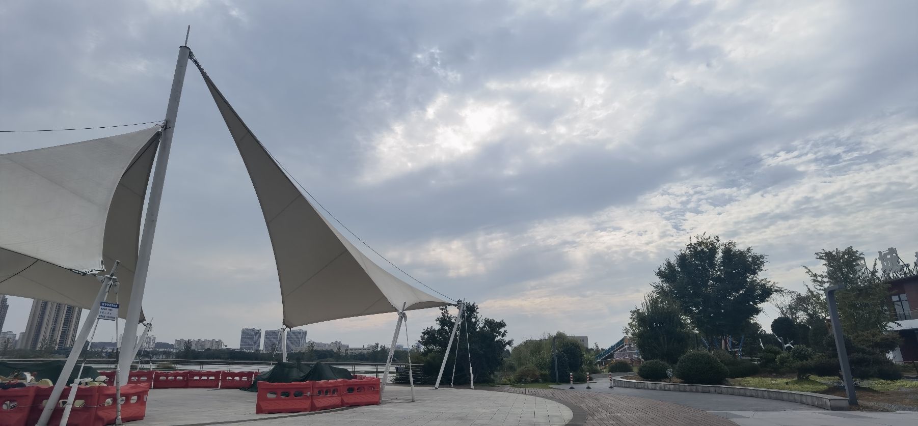 白杨湖生态文化公园旅行图片 1