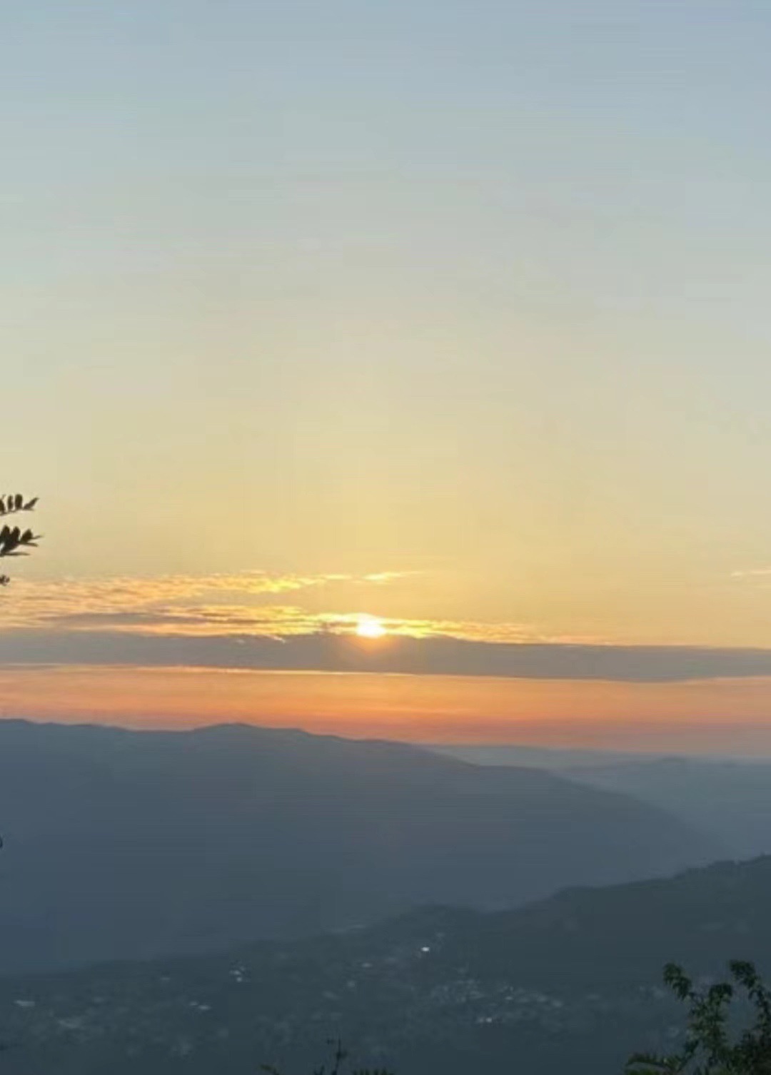 龙珠岭挂壁栈道景区旅行图片 2