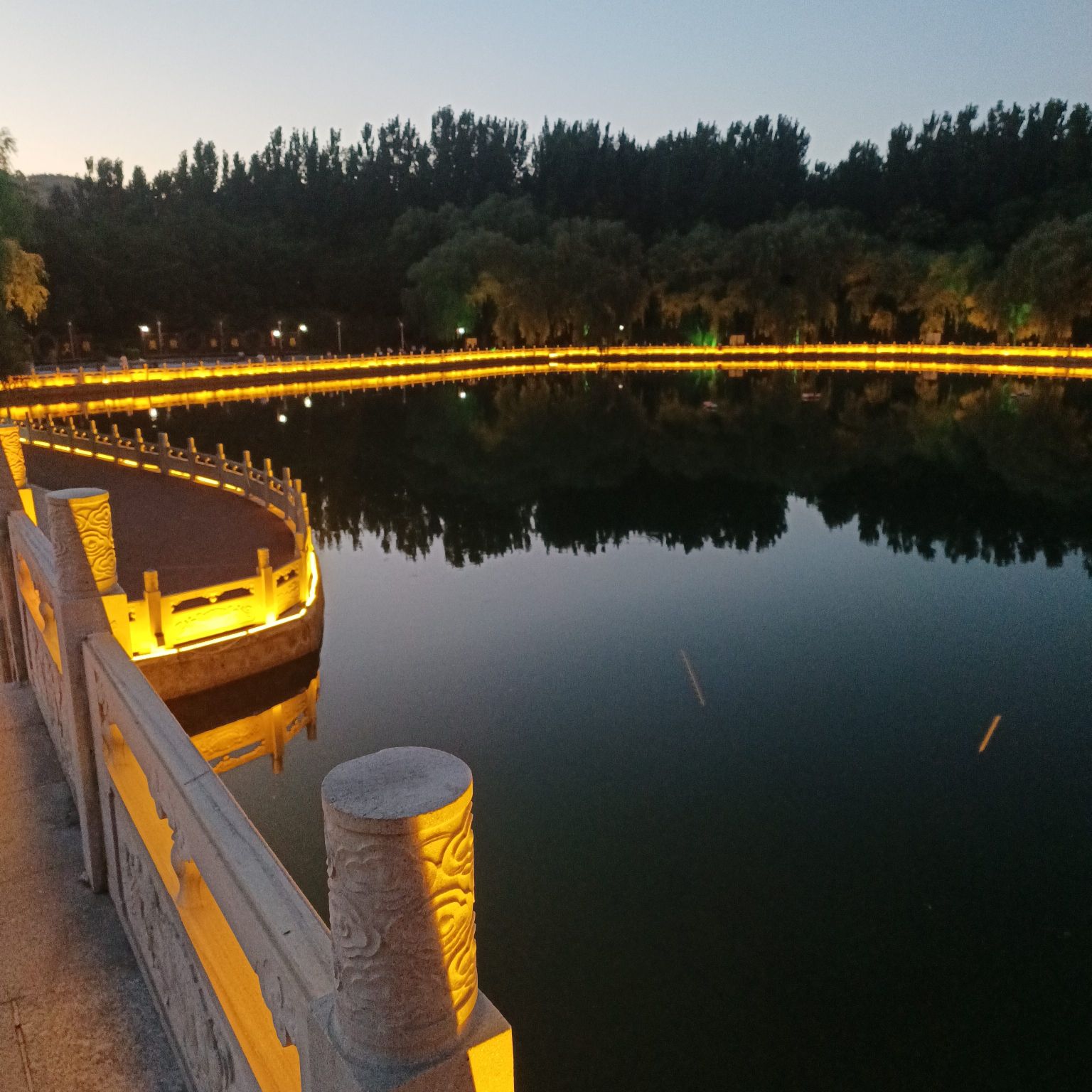 蔺公相如广场旅行图片 1