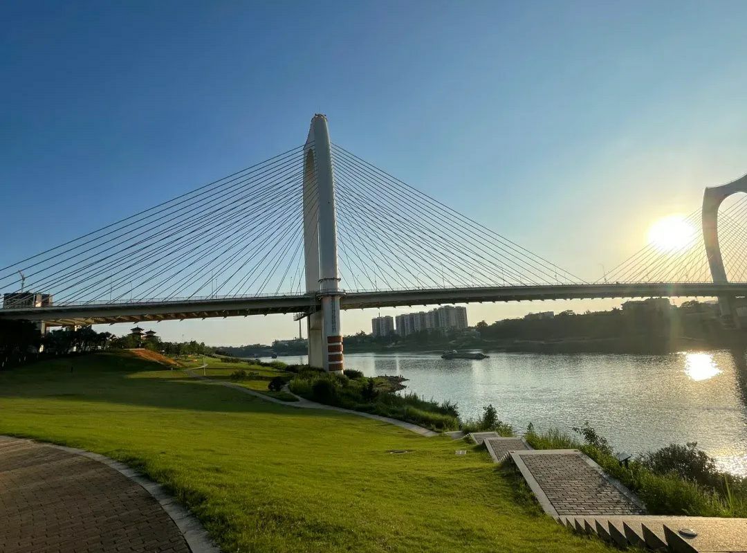 贵港滨江公园