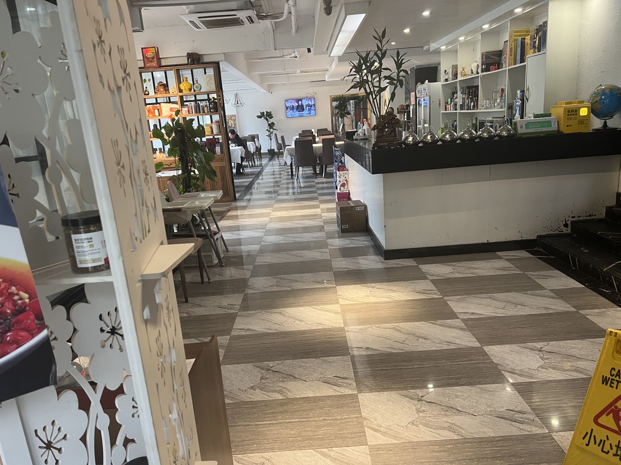 南昌市·隐食·庭院餐厅(泰豪商务大厦店)