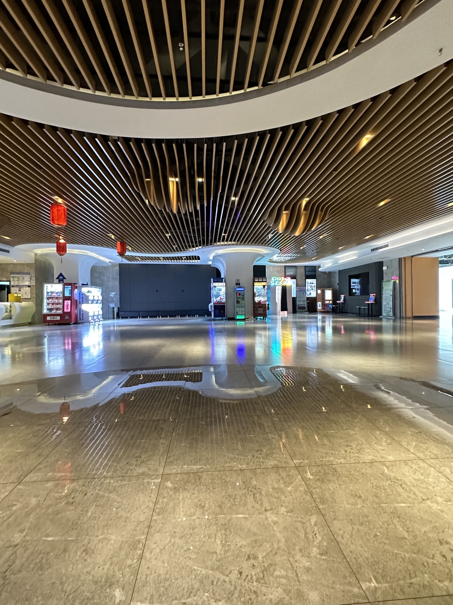 红星电影世界(渤海汇银全球购店)