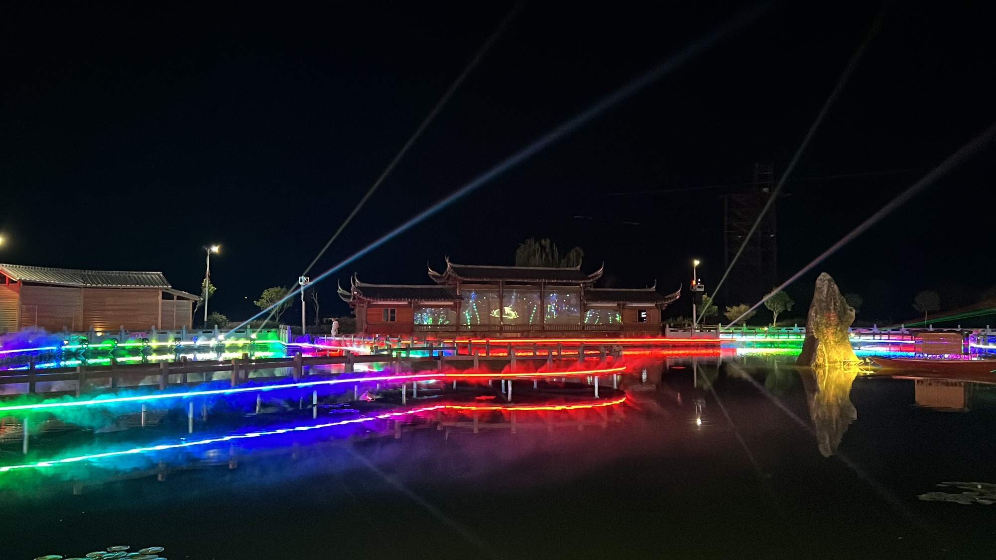 石下听泉旅行图片 2