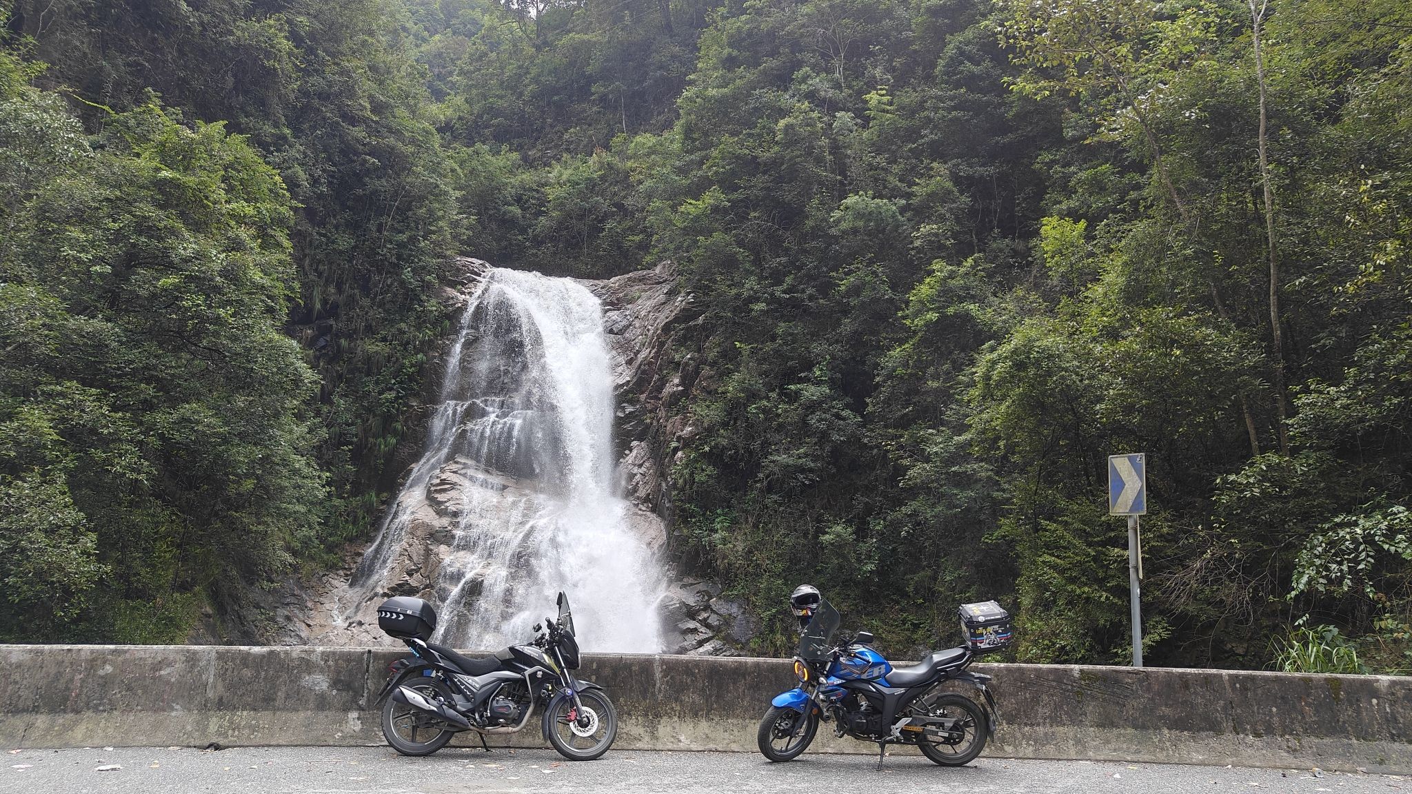 龙潭角瀑布旅行图片 2