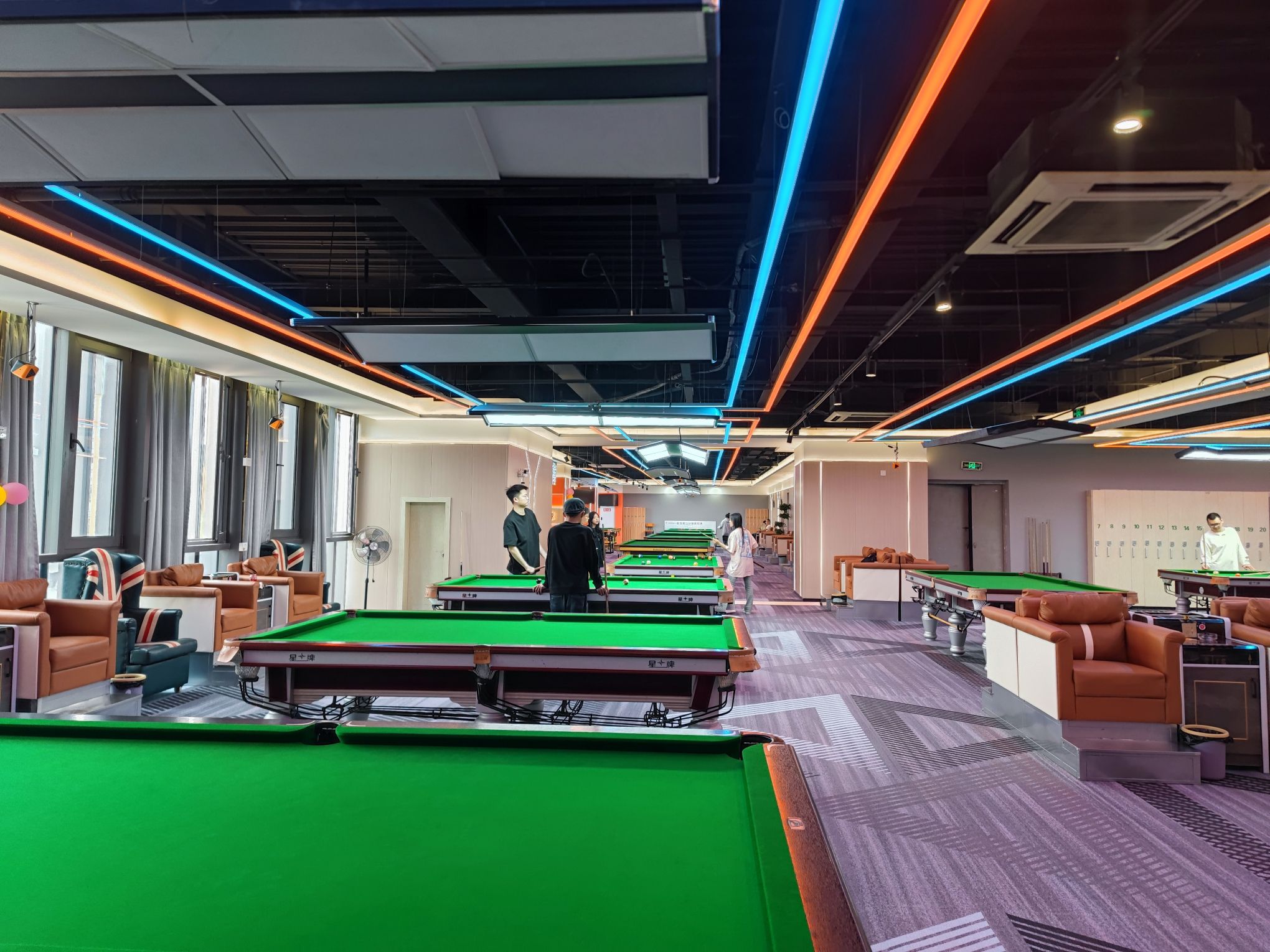 场地封面-8号台球俱乐部(上风港时代广场店)