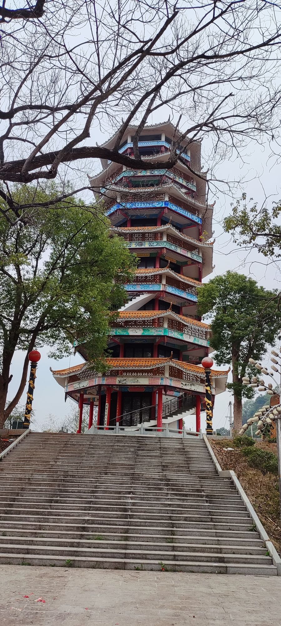 孔明塔旅行图片 1