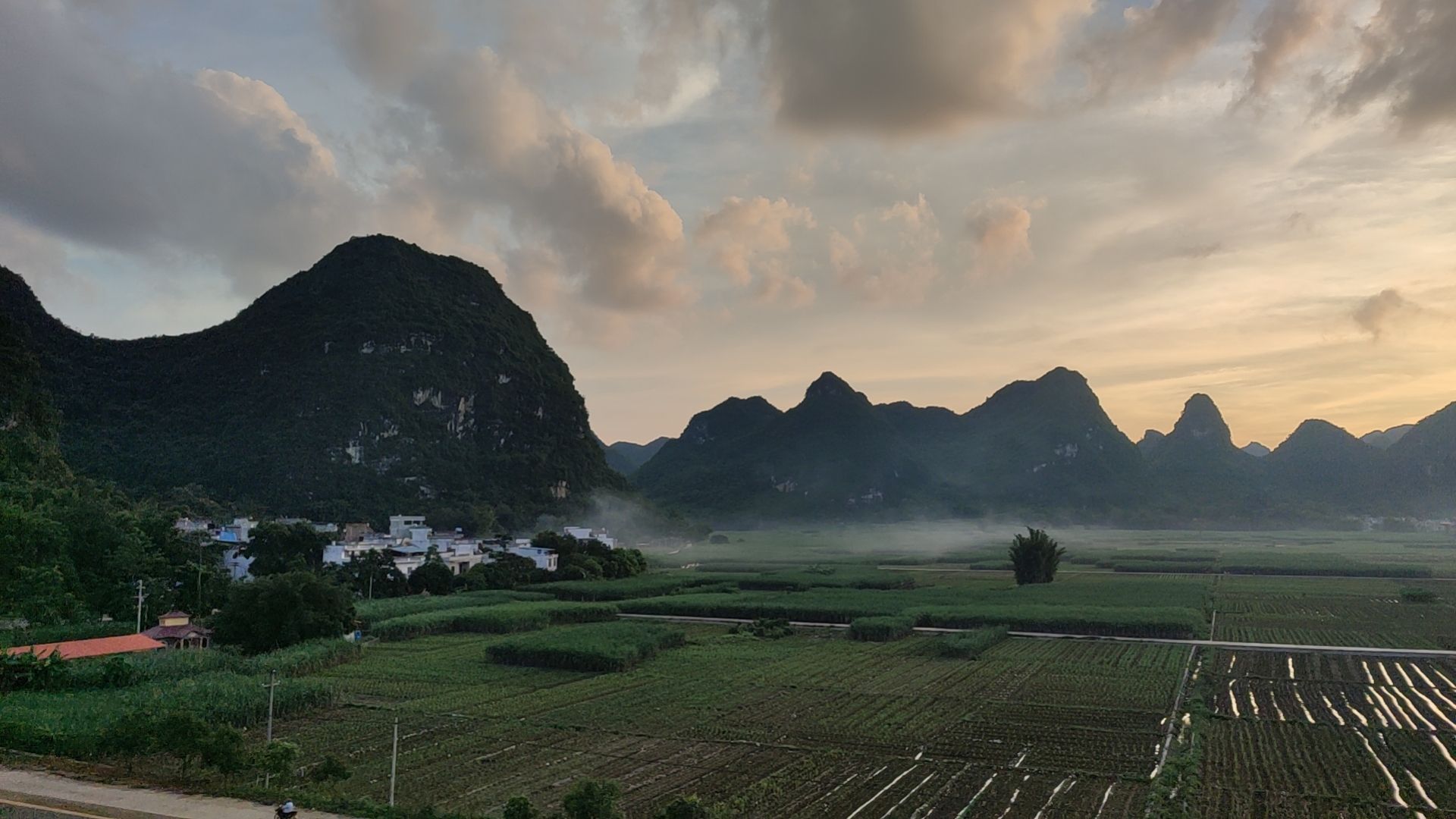 乔苗平湖辽楞隘中心景区旅行图片 3