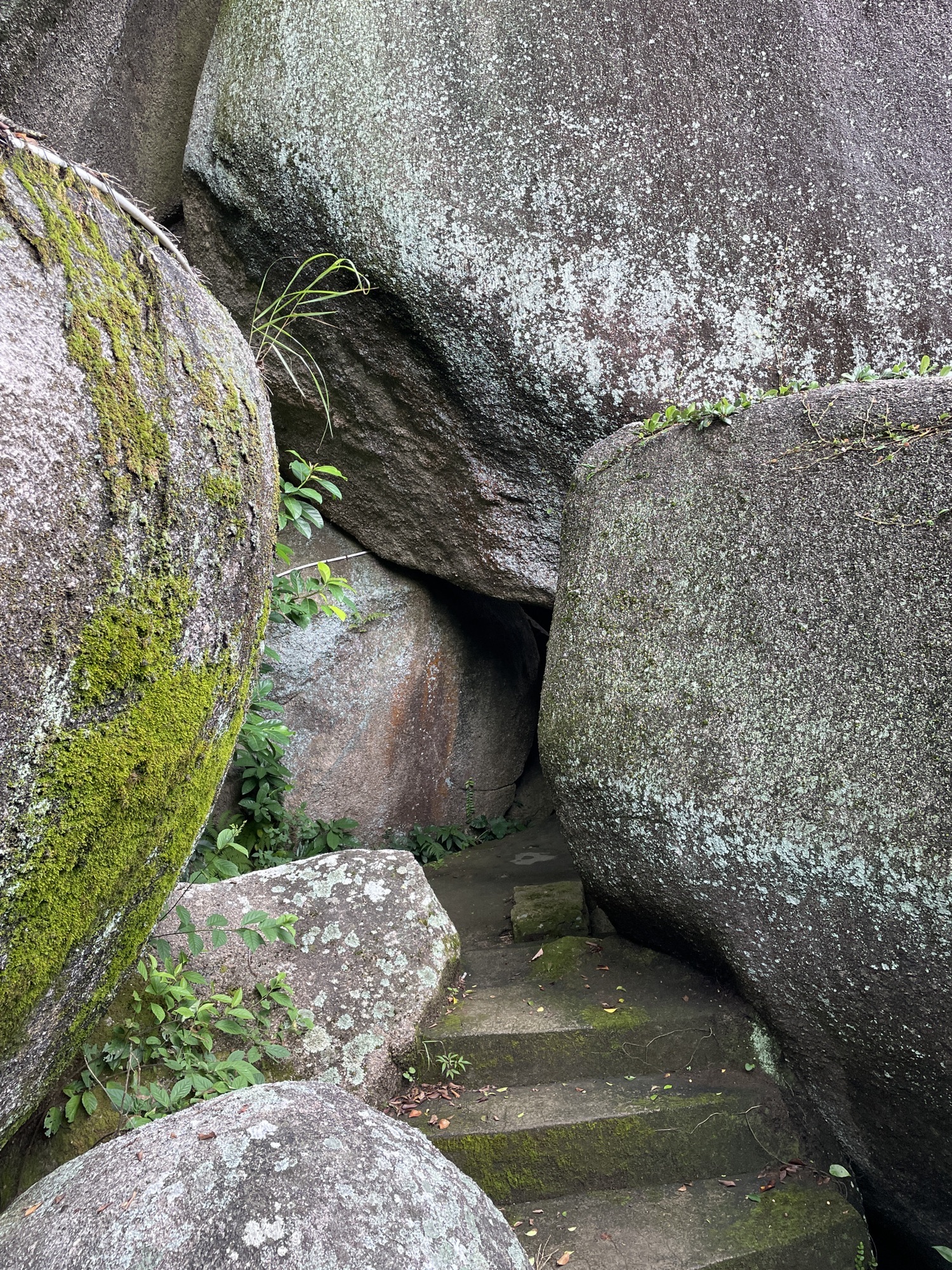 潘岱村澎湃英雄石洞旅行图片 3